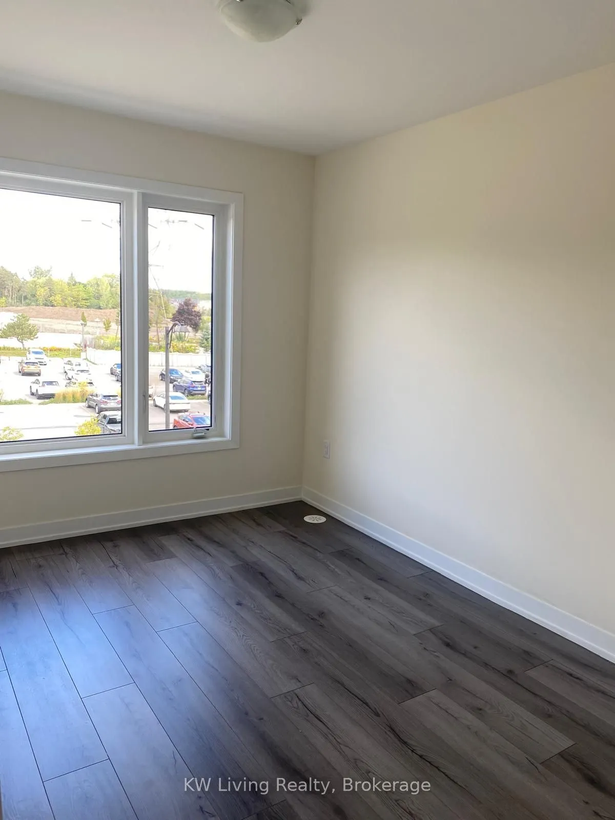 1695 Dersan Street, #804