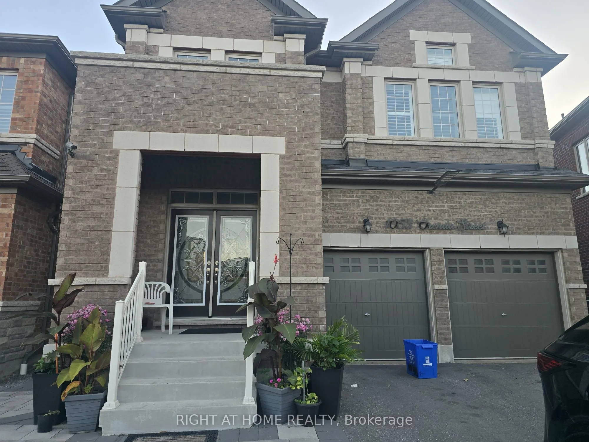 1053 Orenda Street