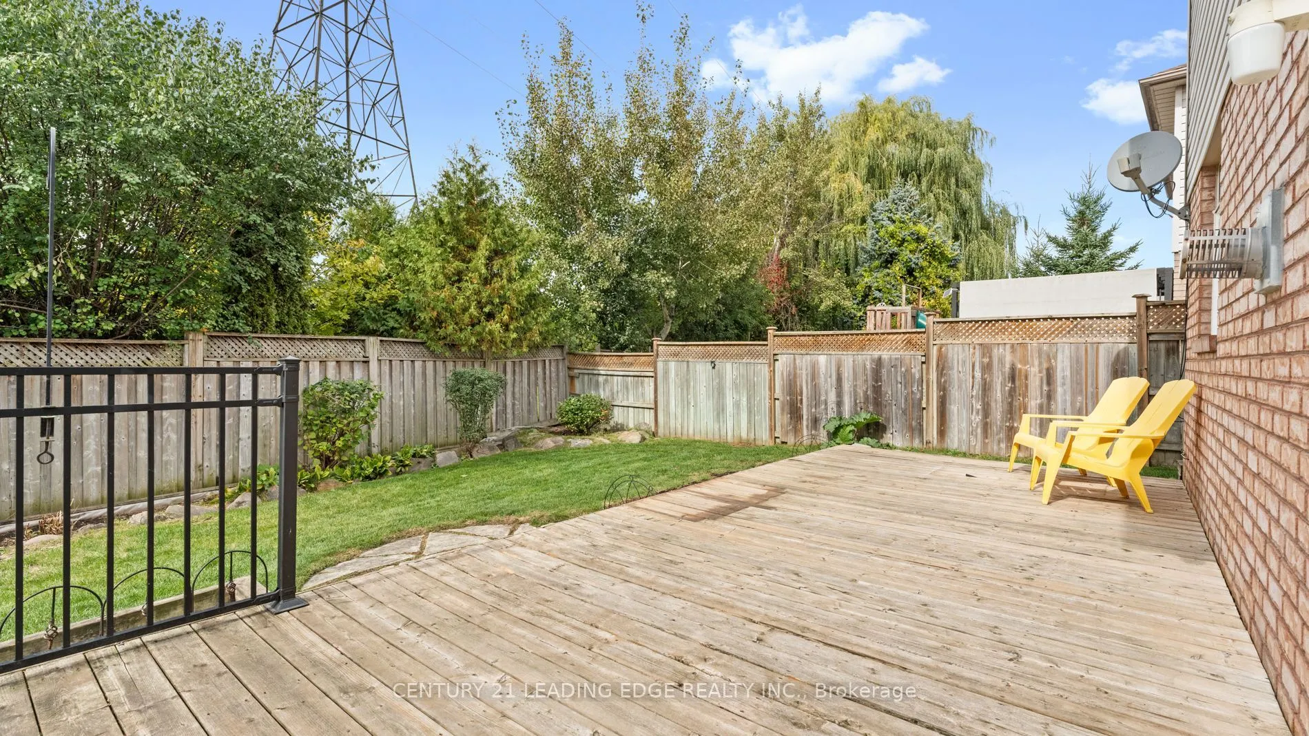 385 Compton Crescent