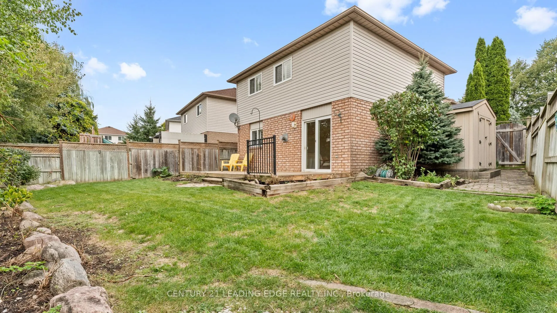 385 Compton Crescent