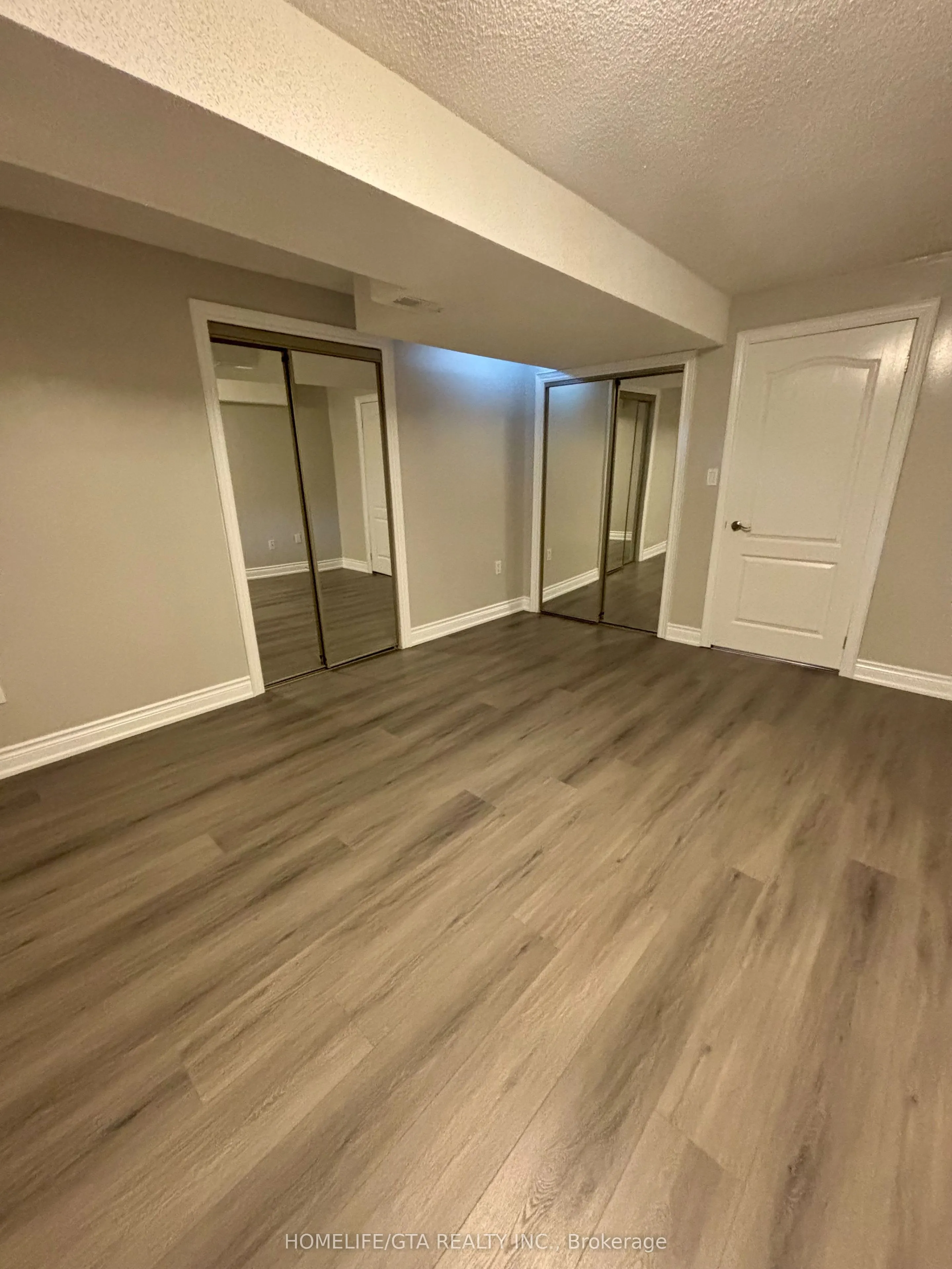40 Bobolink Avenue