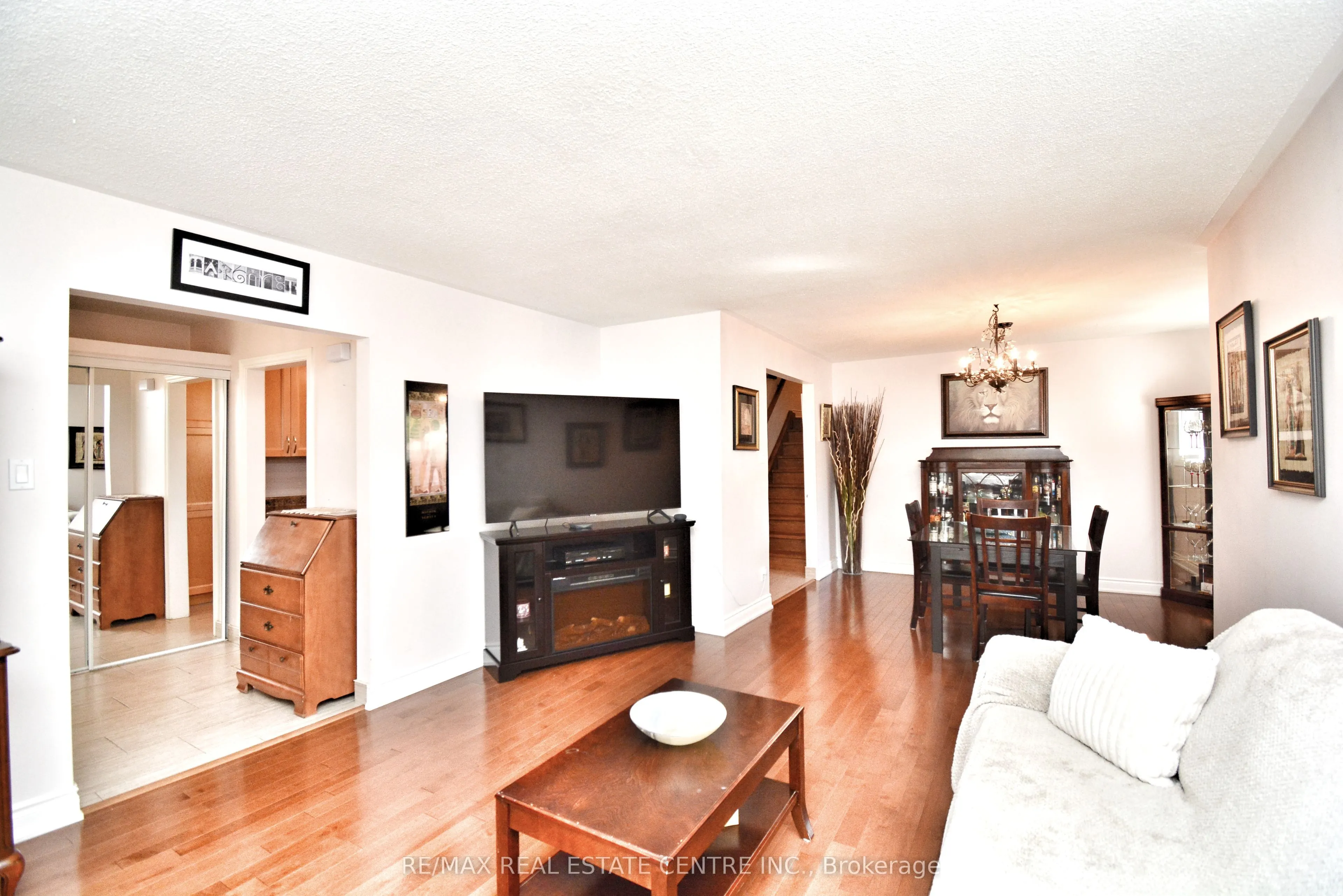 49 Boarhill Drive