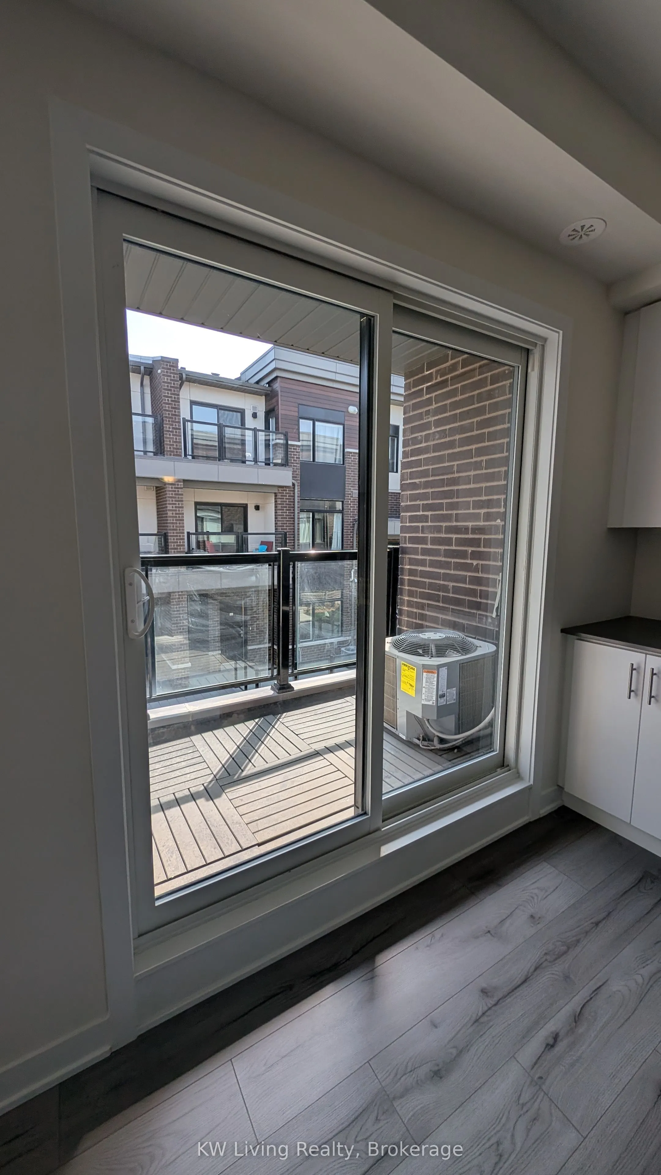 1695 Dersan Street, #910