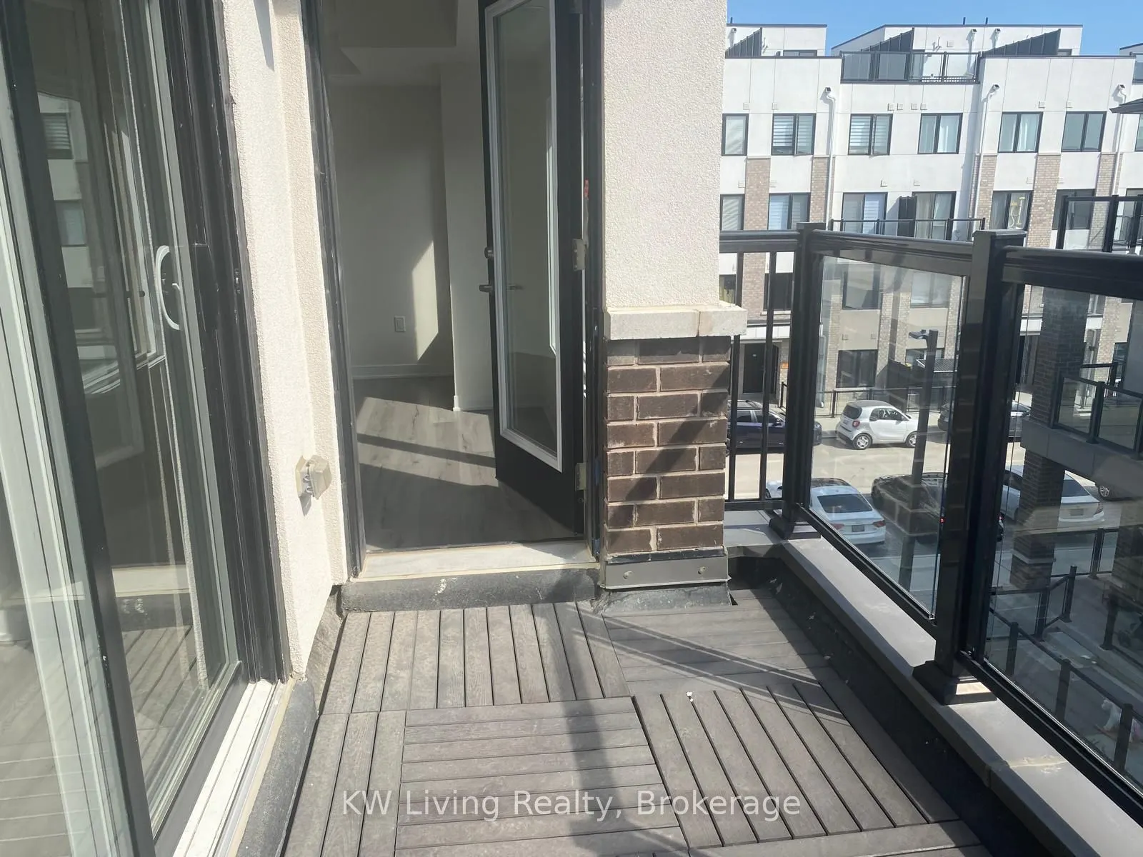 1695 Dersan Street, #910