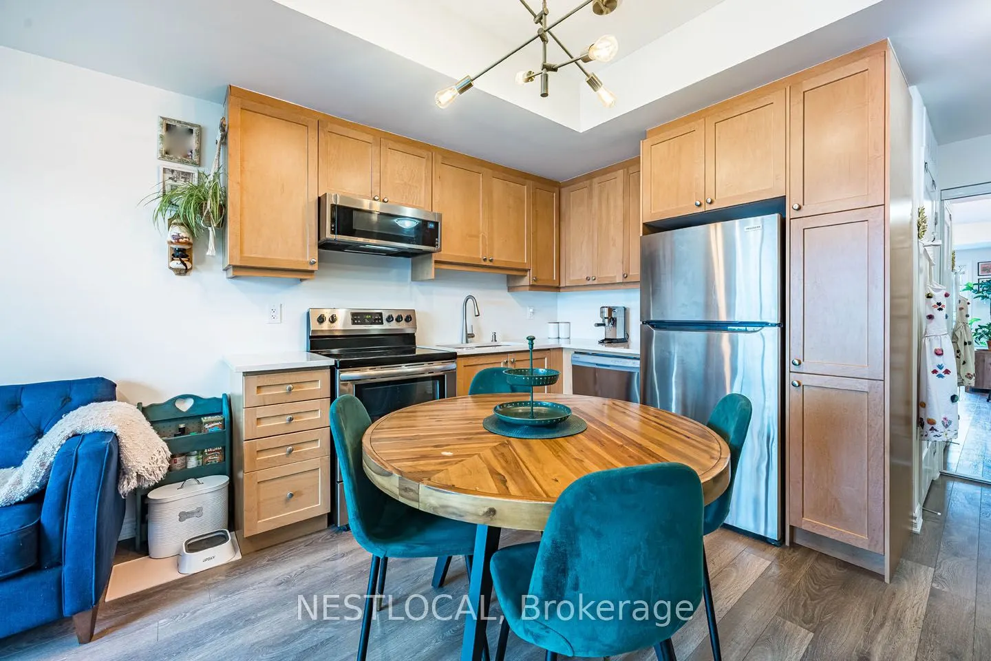 1085 Danforth Road, #206