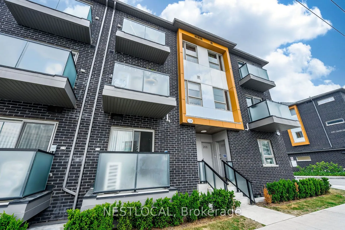 1085 Danforth Road, #206