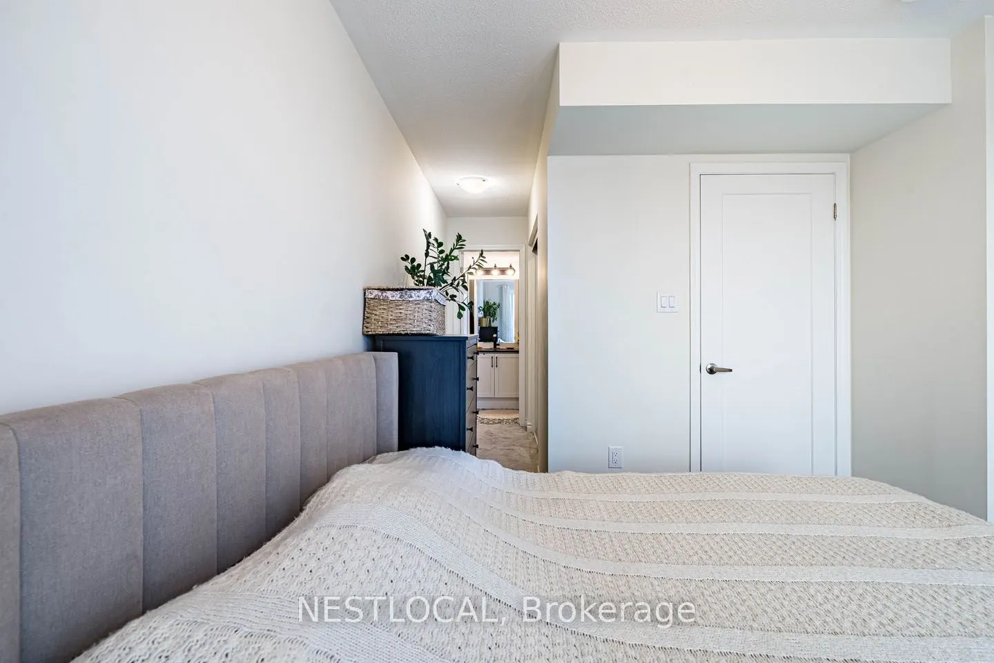 1085 Danforth Road, #206