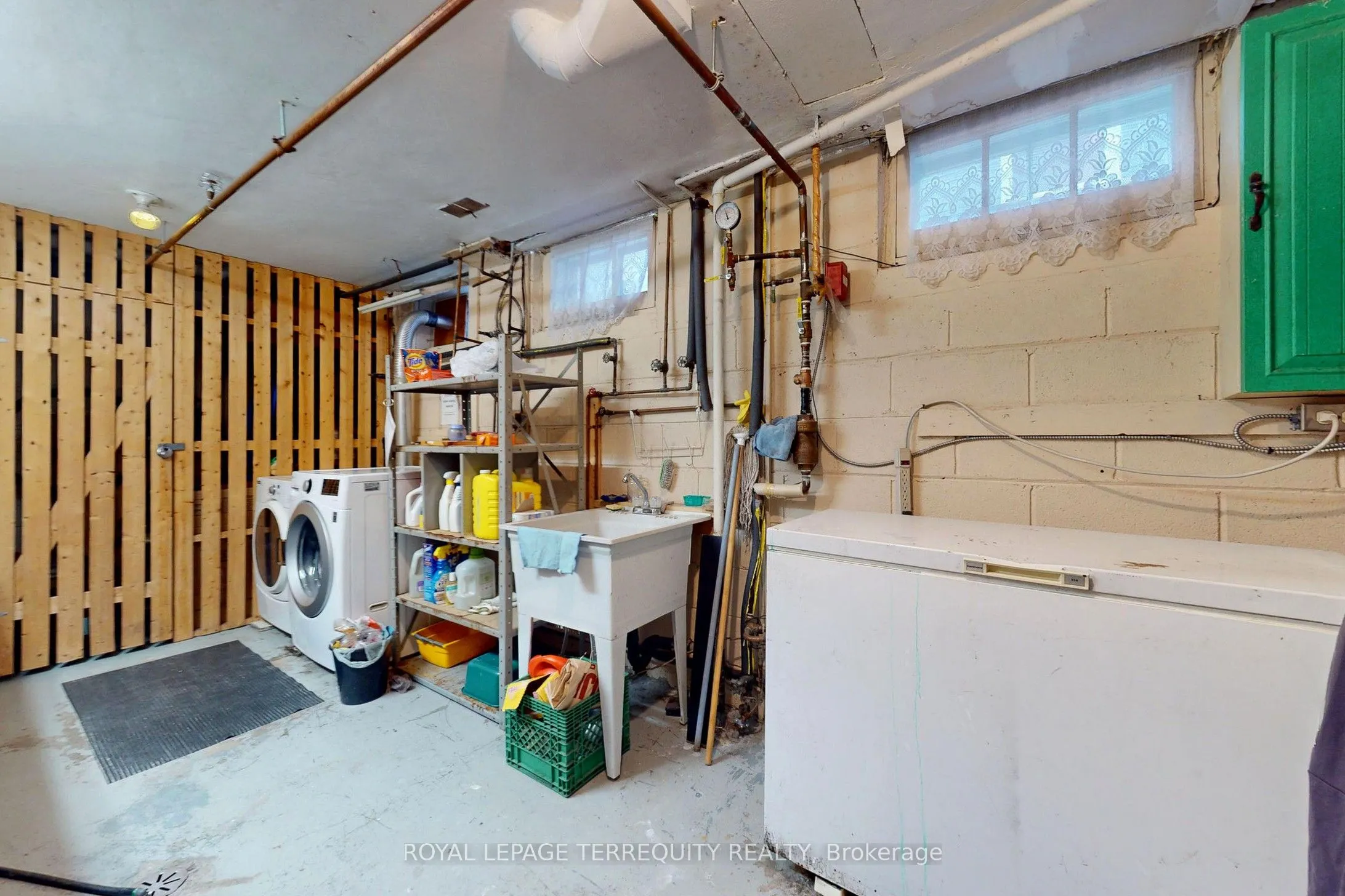 29 Love Crescent, #Main