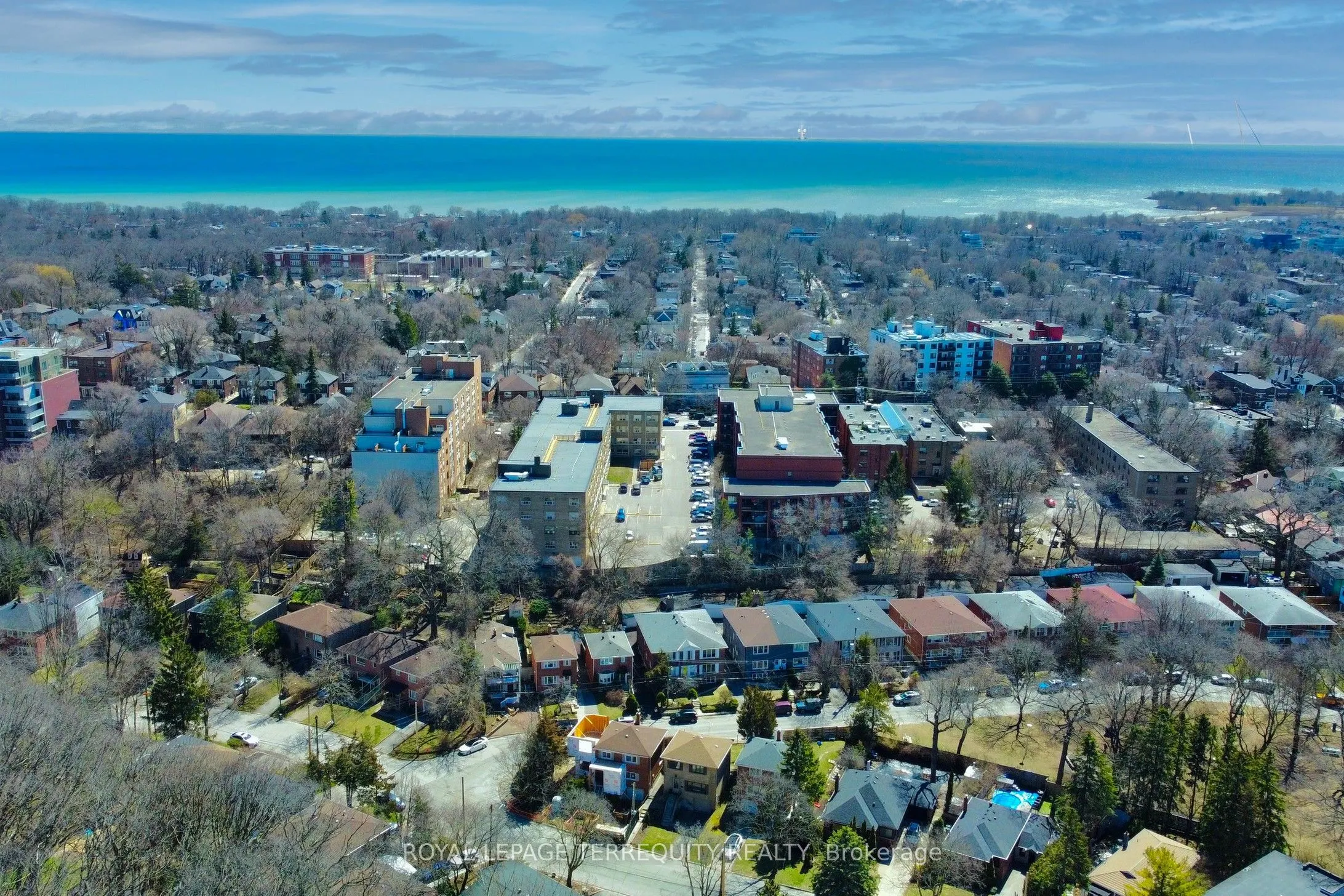 29 Love Crescent, #Main