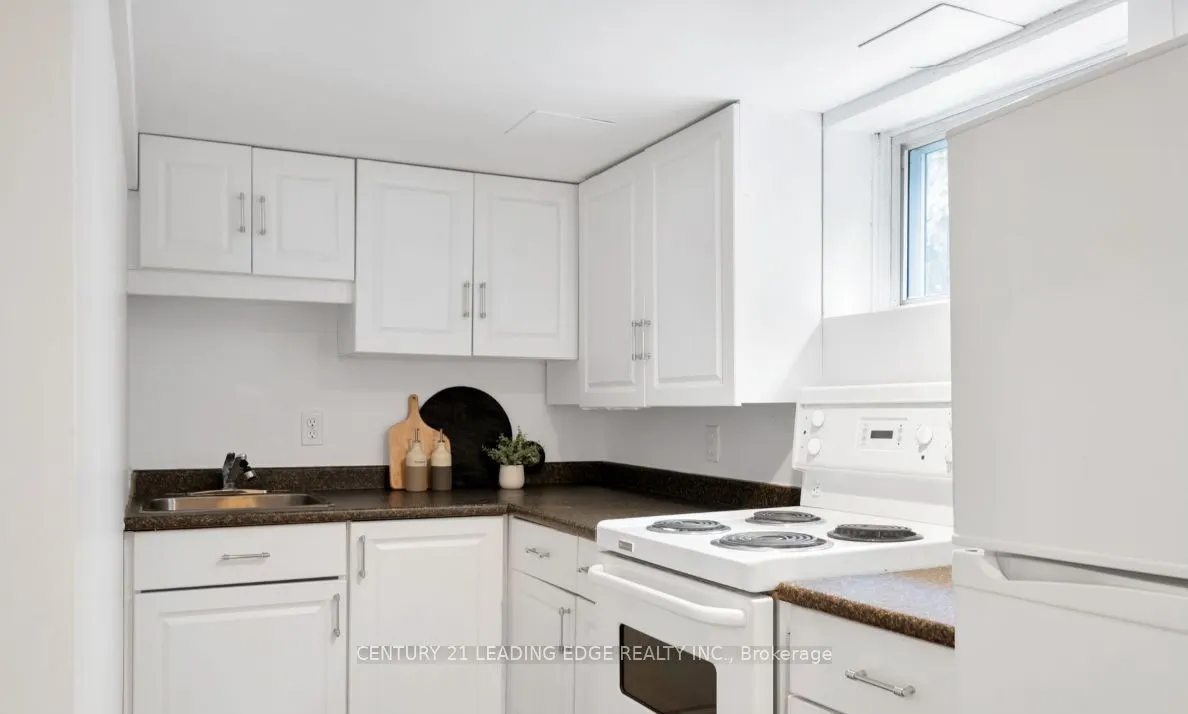172 Woodycrest  -  BSMT Avenue