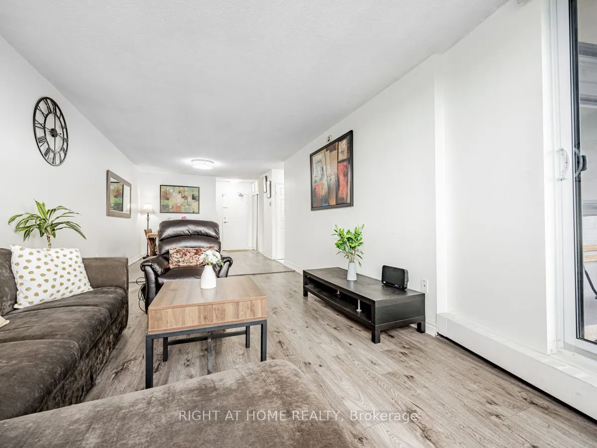 2050 Bridletowne Circle, #911