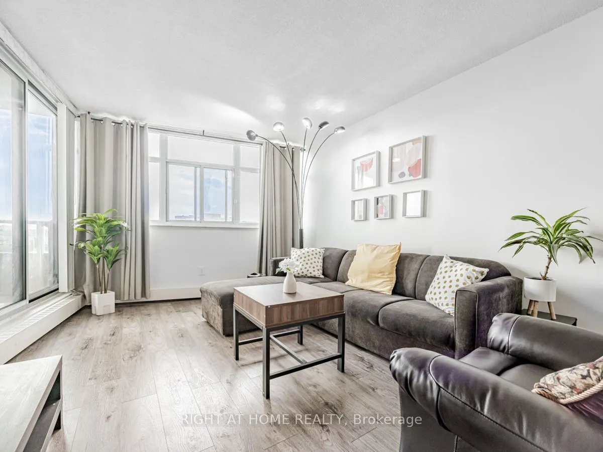 2050 Bridletowne Circle, #911