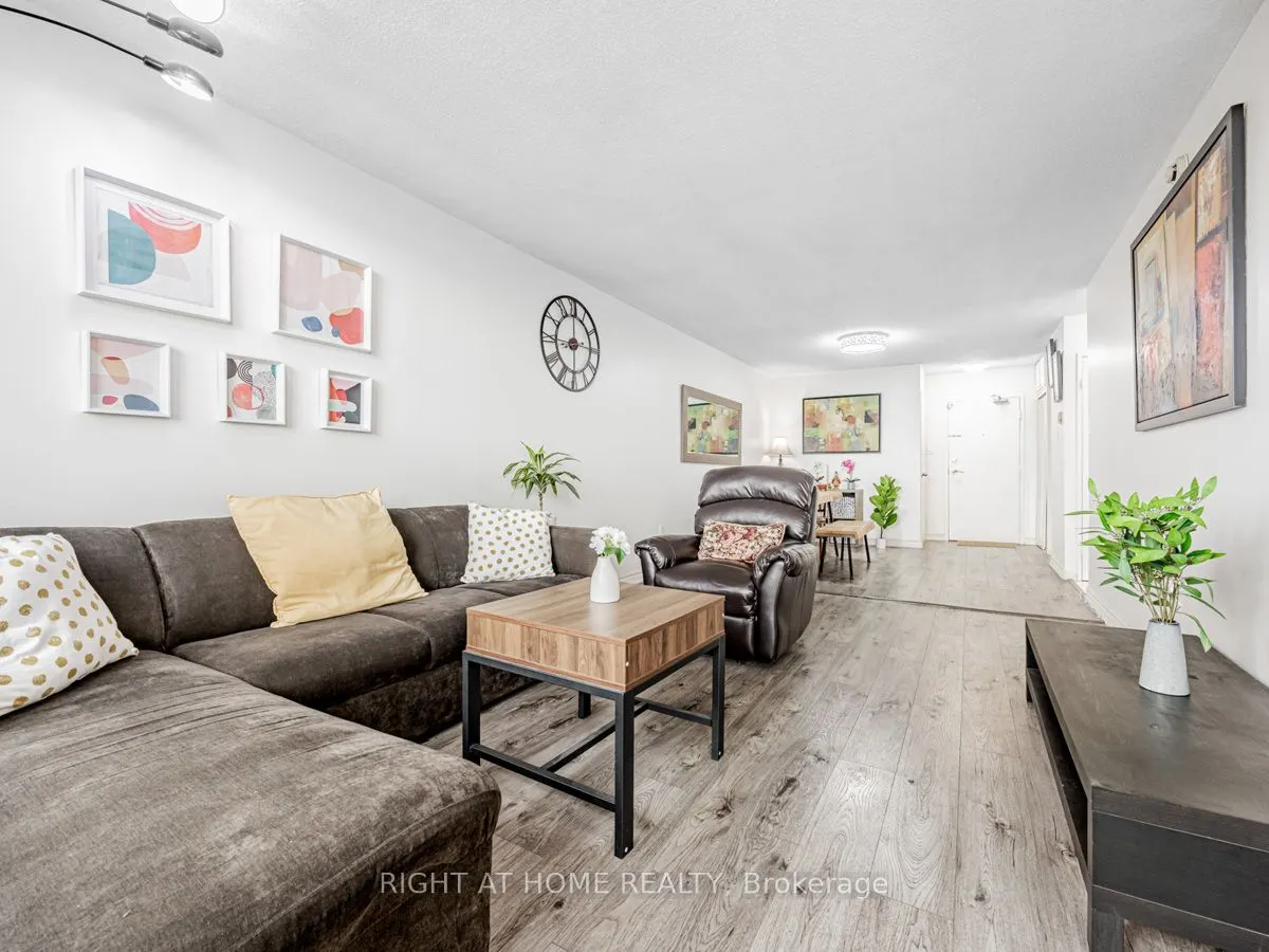 2050 Bridletowne Circle, #911