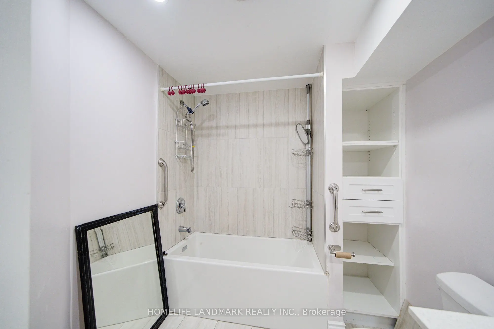16 Paloma Place