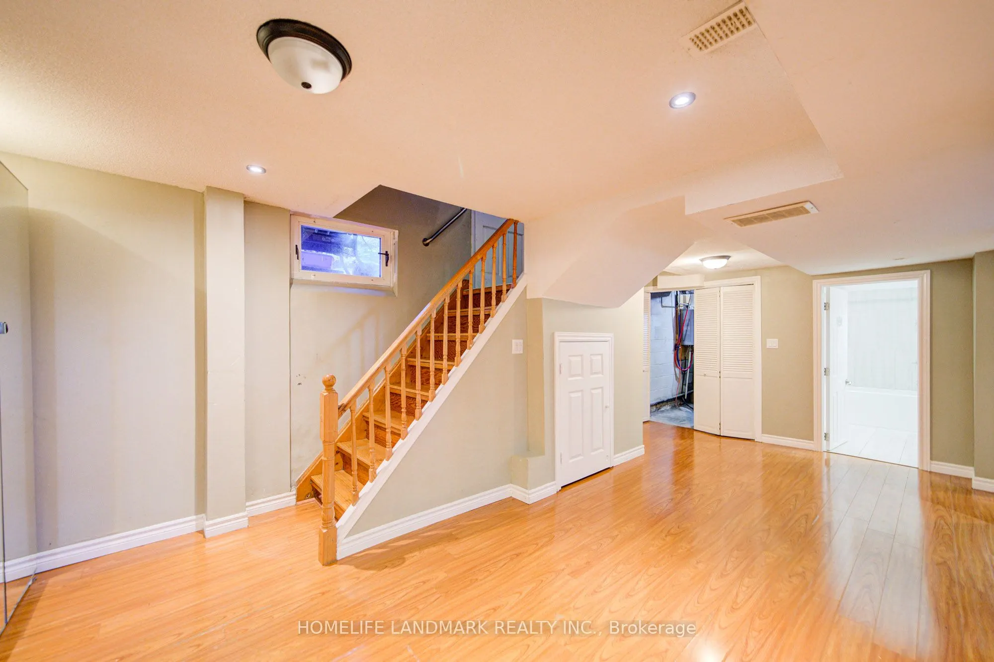 16 Paloma Place