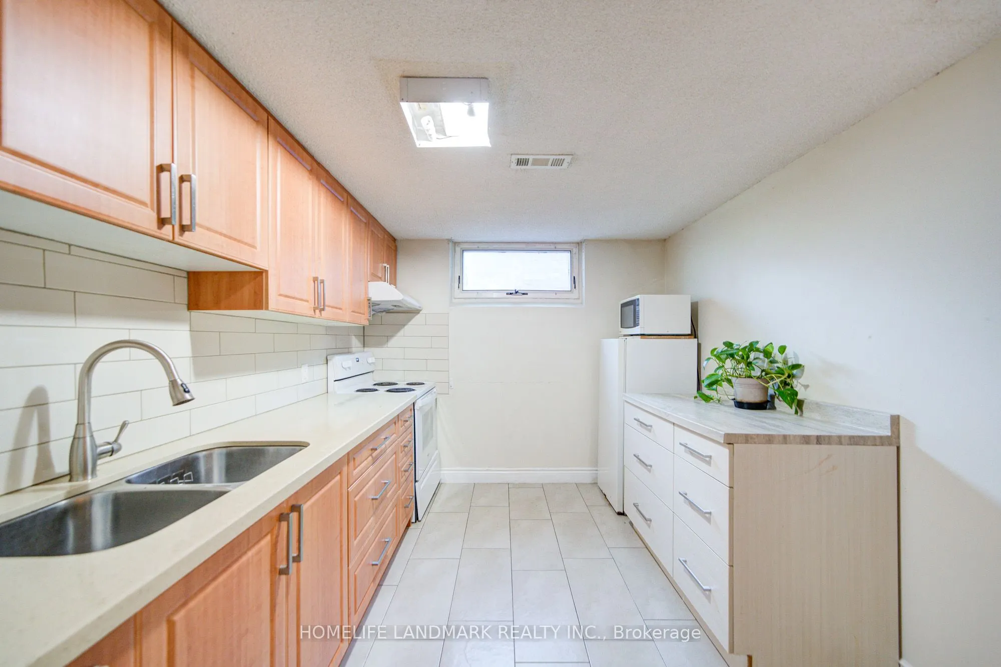 16 Paloma Place
