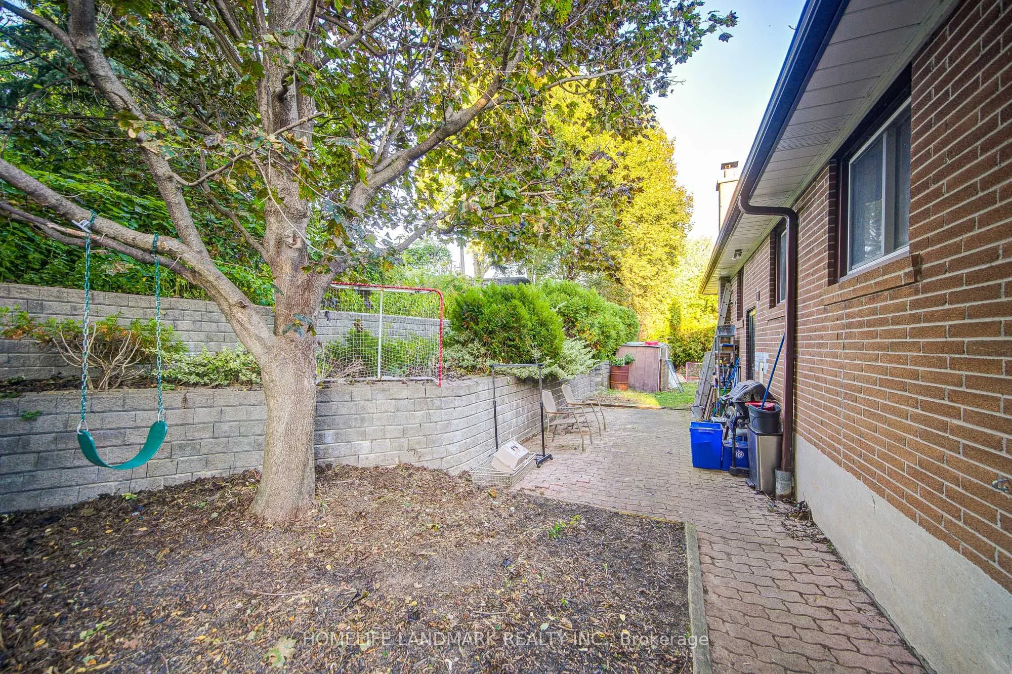16 Paloma Place