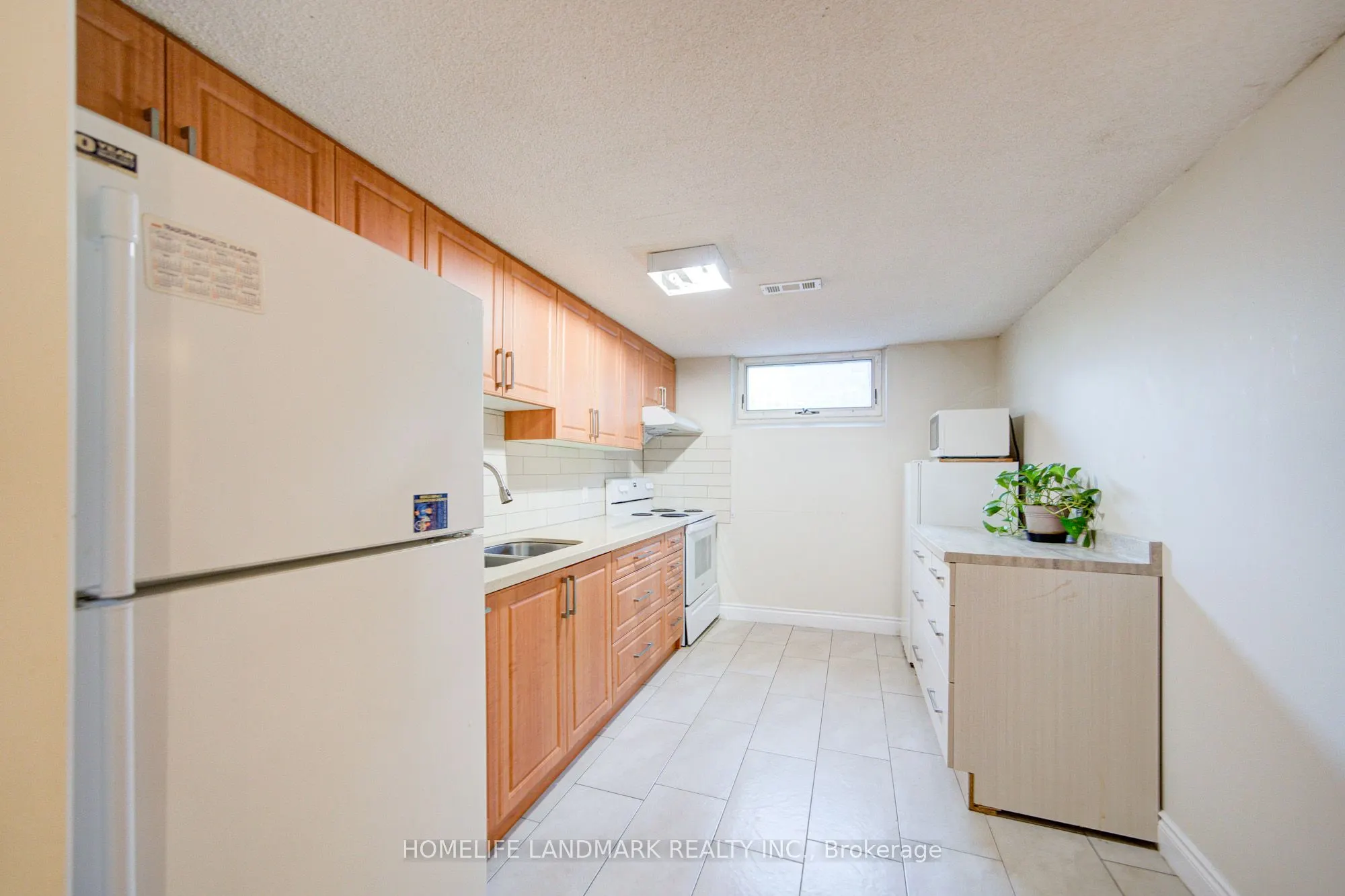 16 Paloma Place