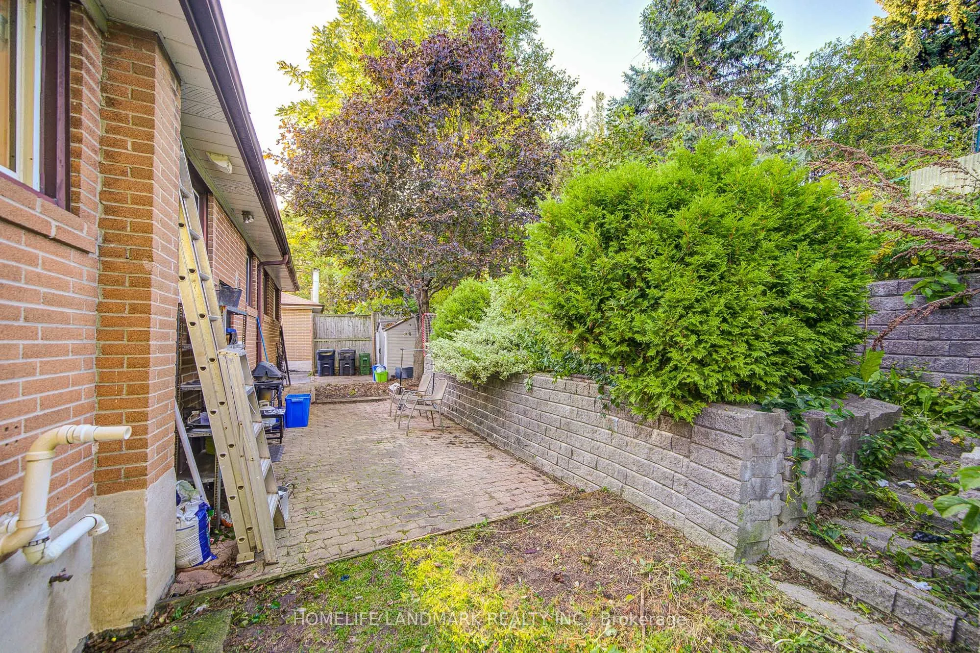 16 Paloma Place