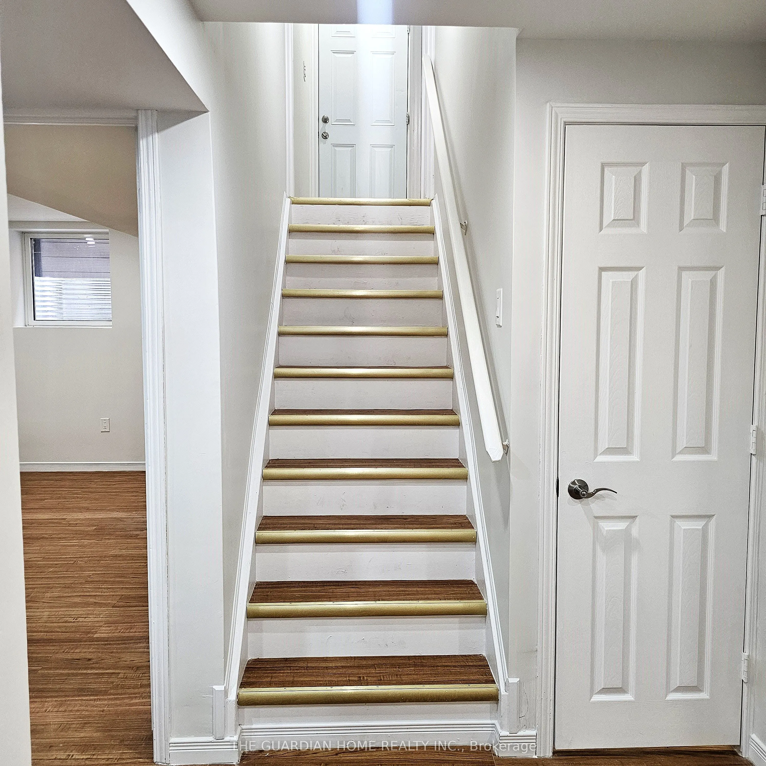 15 Ryder Crescent