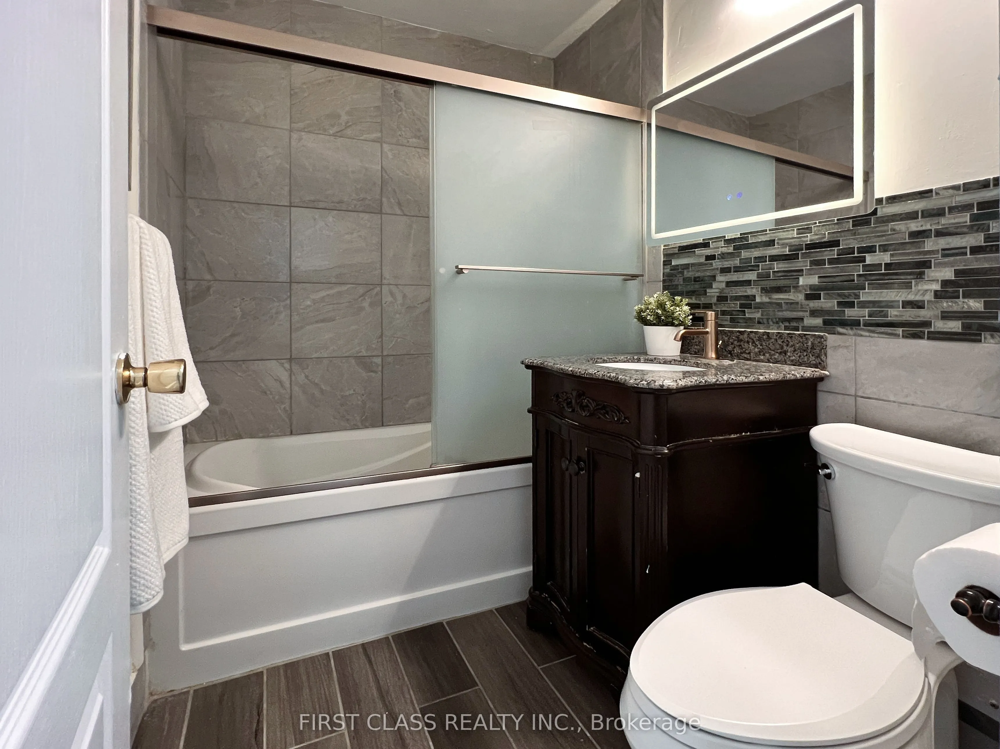 921 Midland Avenue, #205