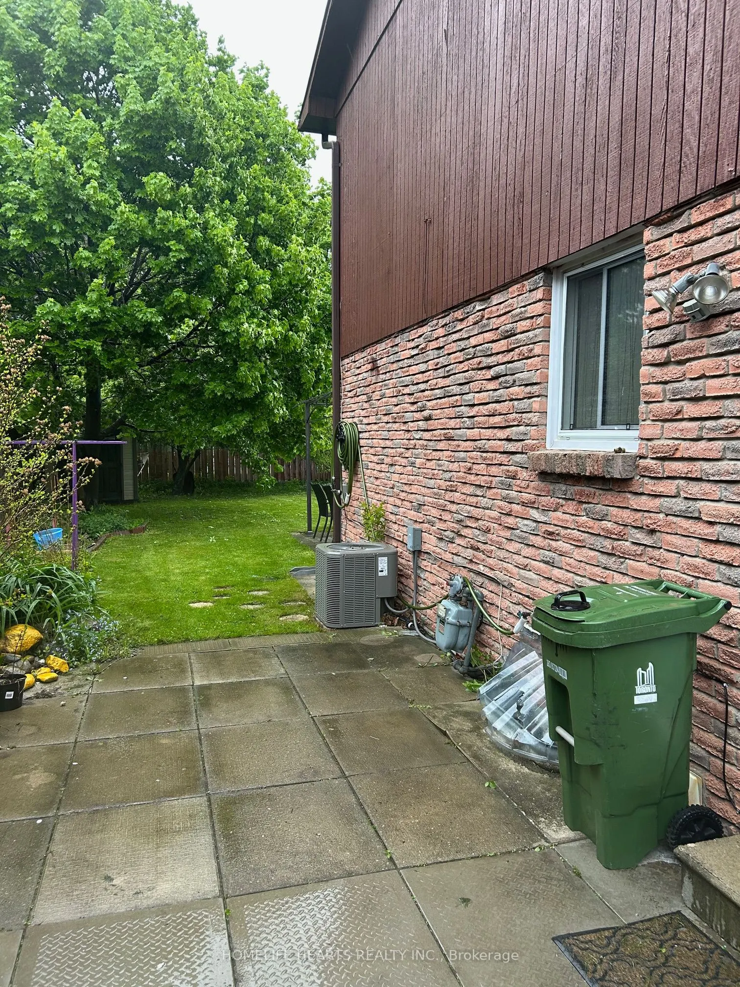 242 Braymore Boulevard