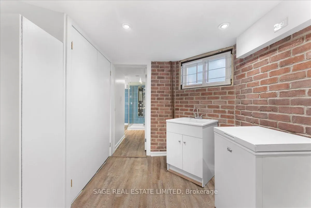28 Pickering Street