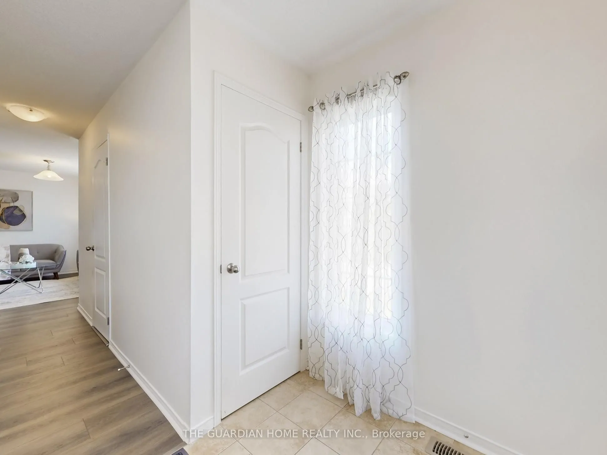 1112 Schooling Drive