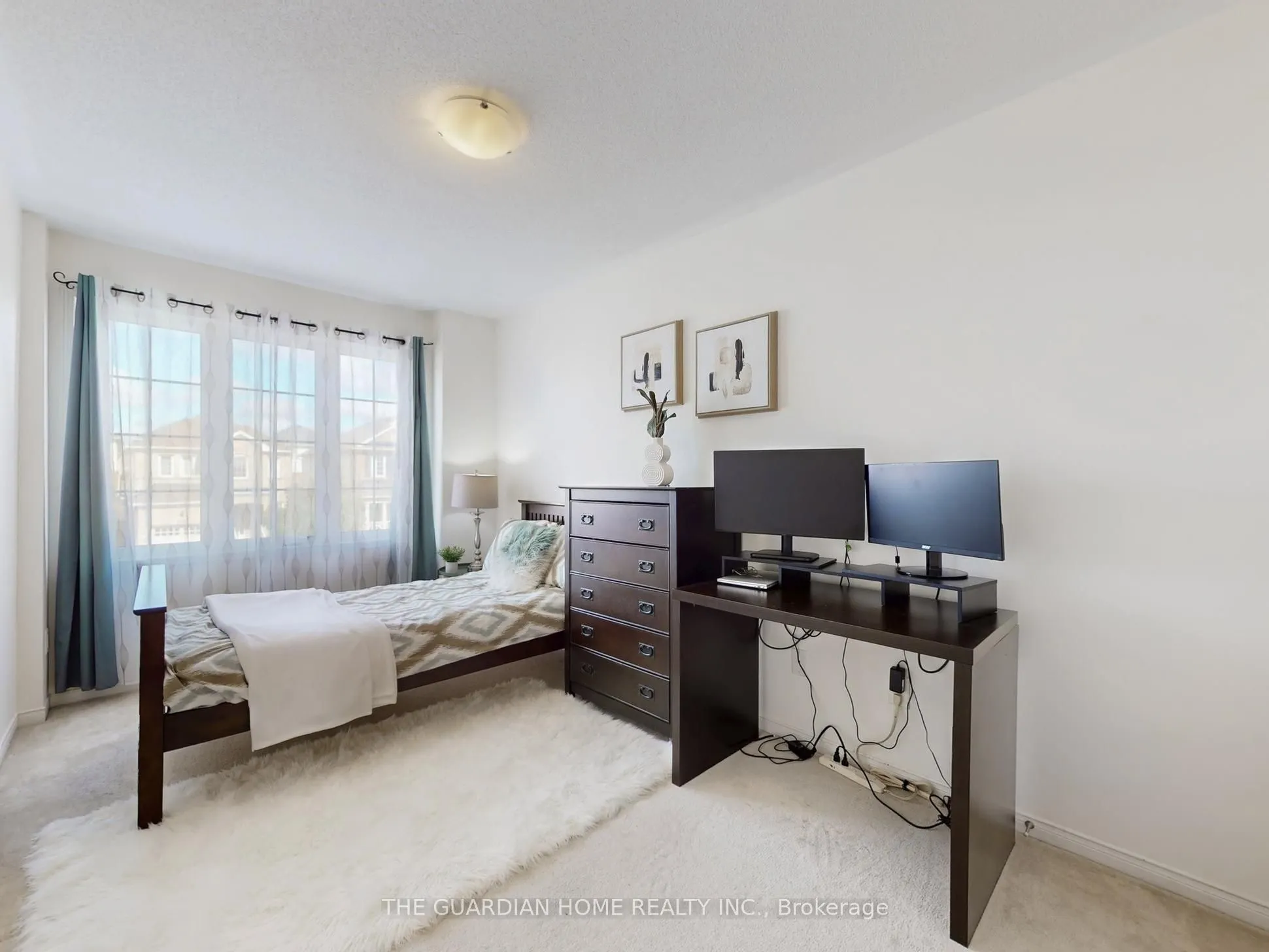 1112 Schooling Drive