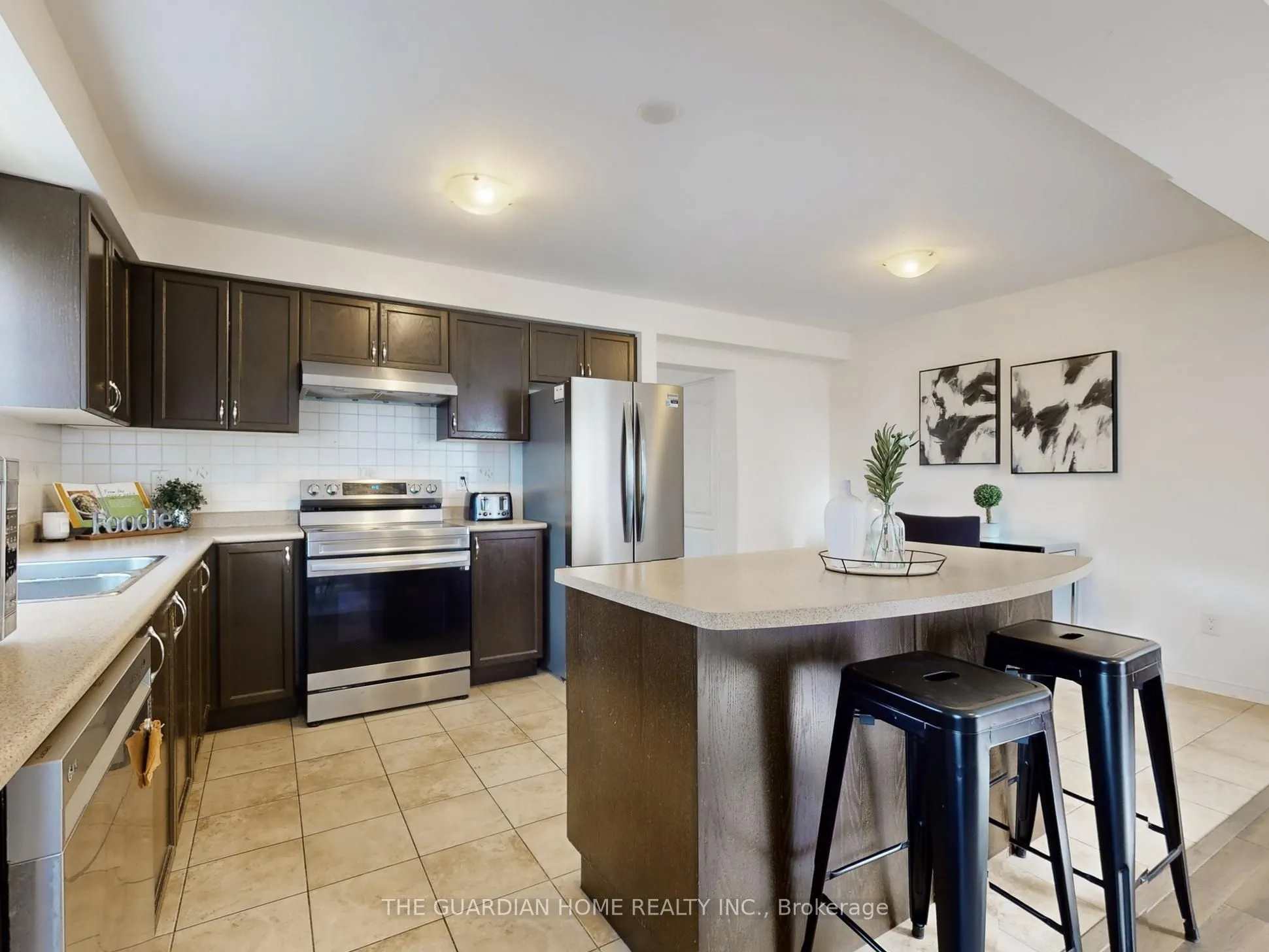 1112 Schooling Drive