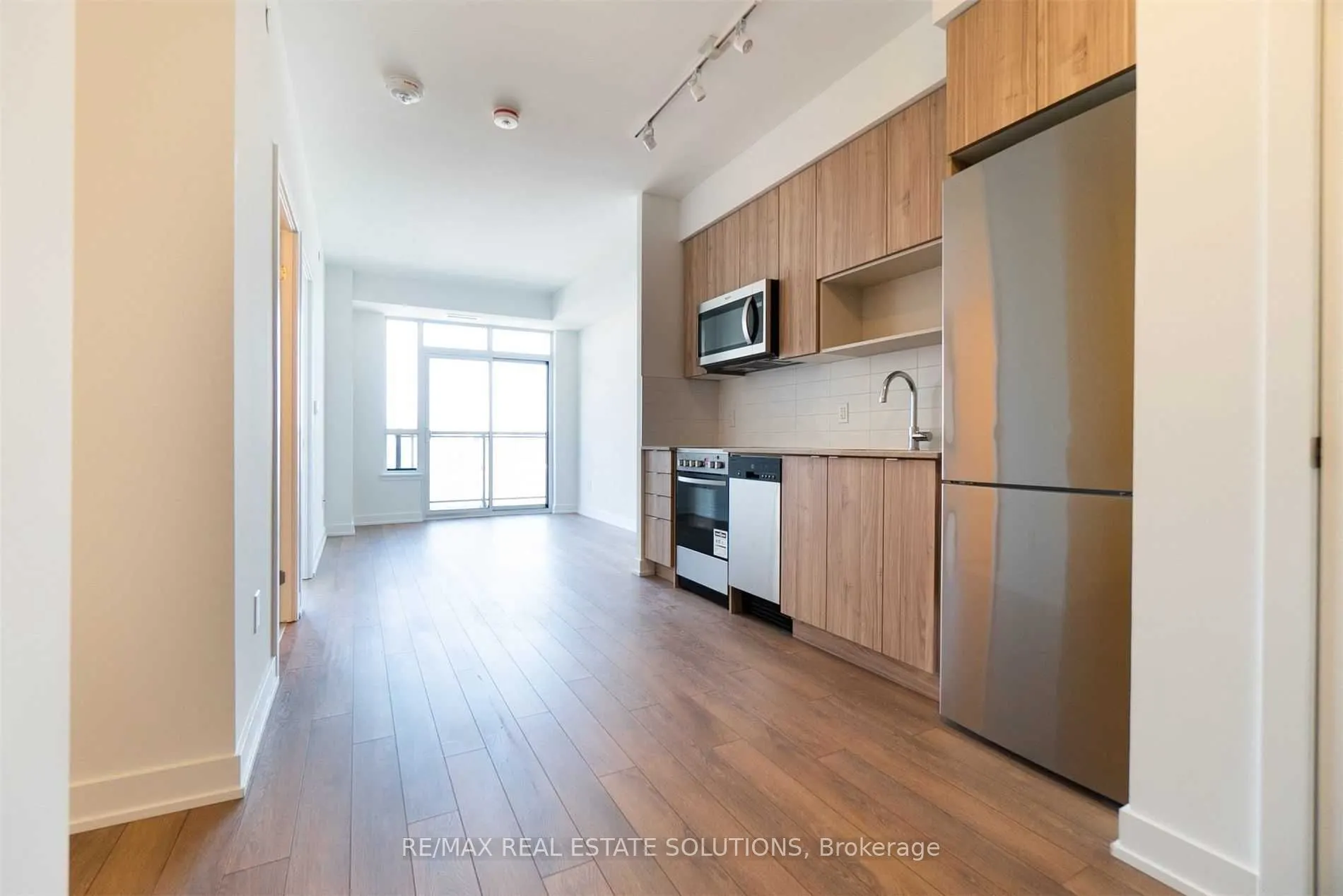 630 Greenwood Avenue, #609