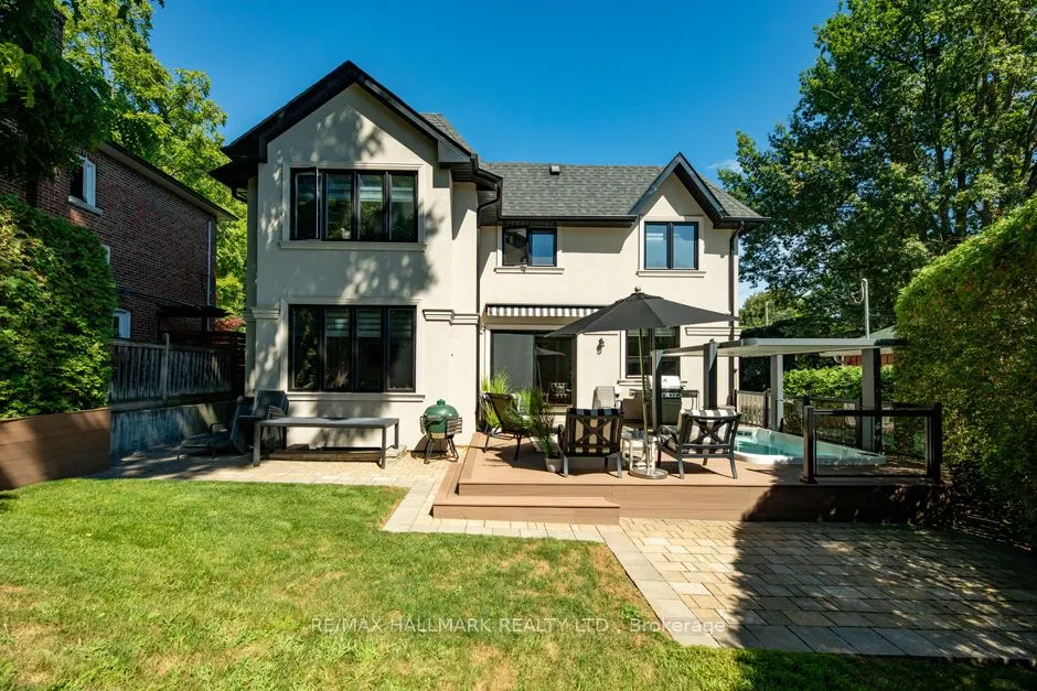 44 Scarboro Crescent
