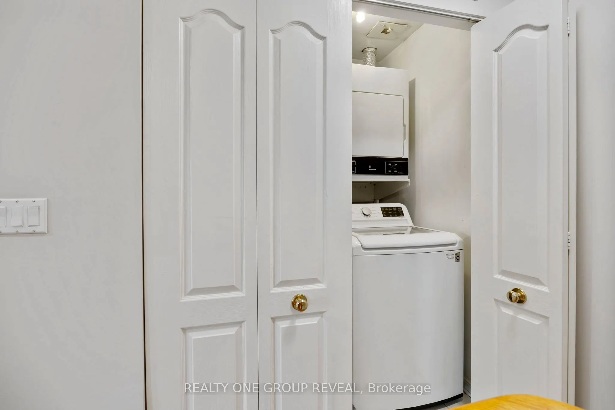 1400 The Esplanade Drive N, #803