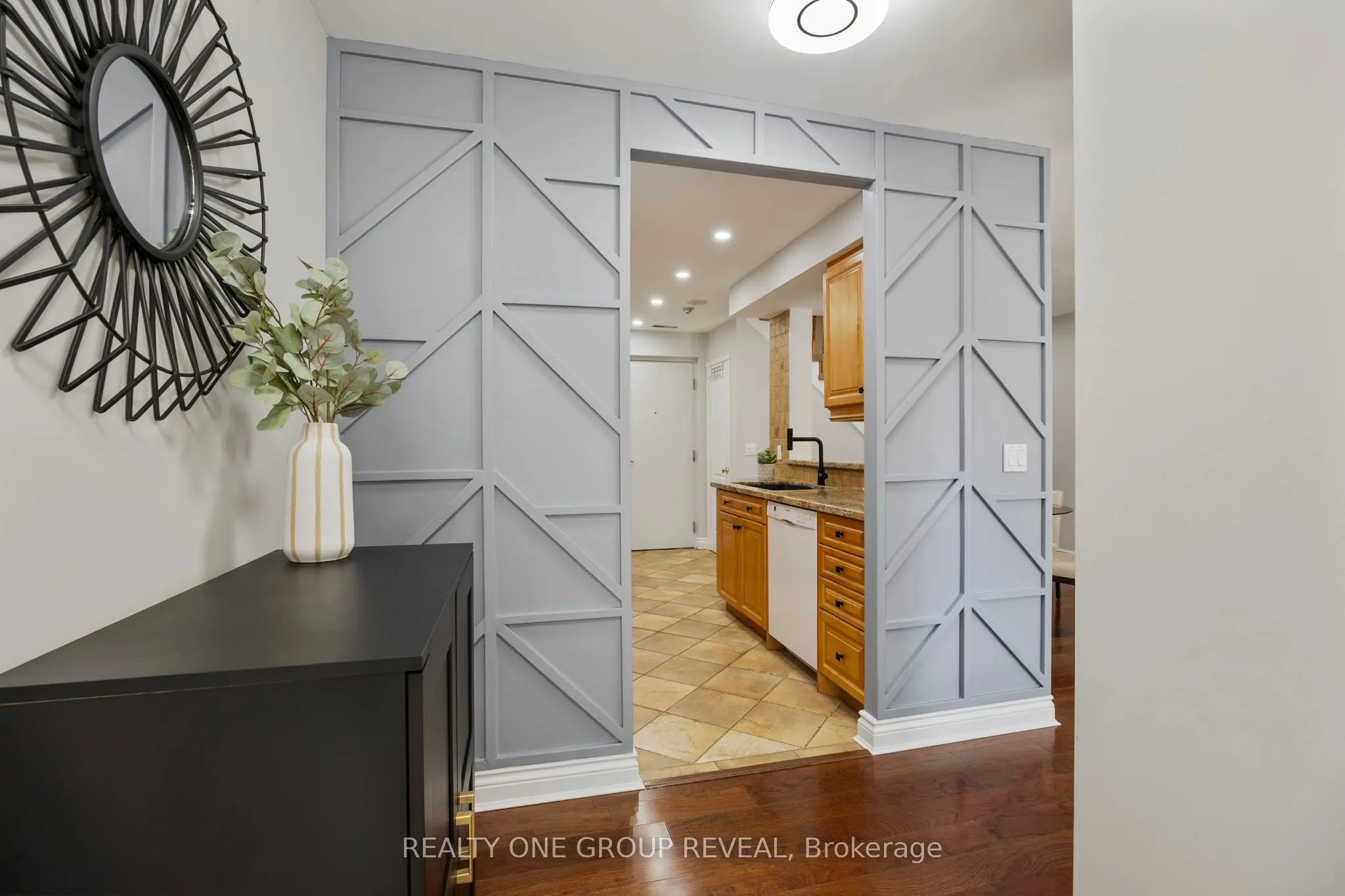 1400 The Esplanade Drive N, #803