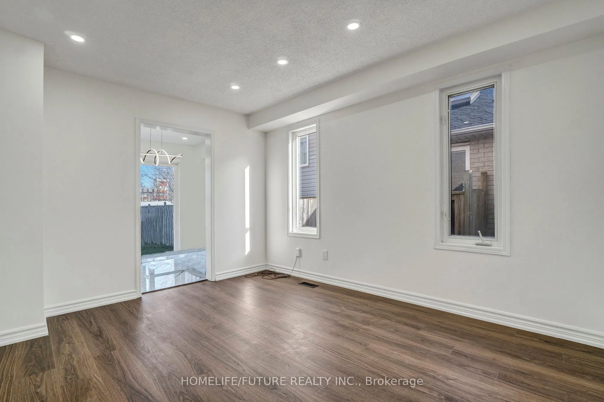 1803 Dalhousie Crescent