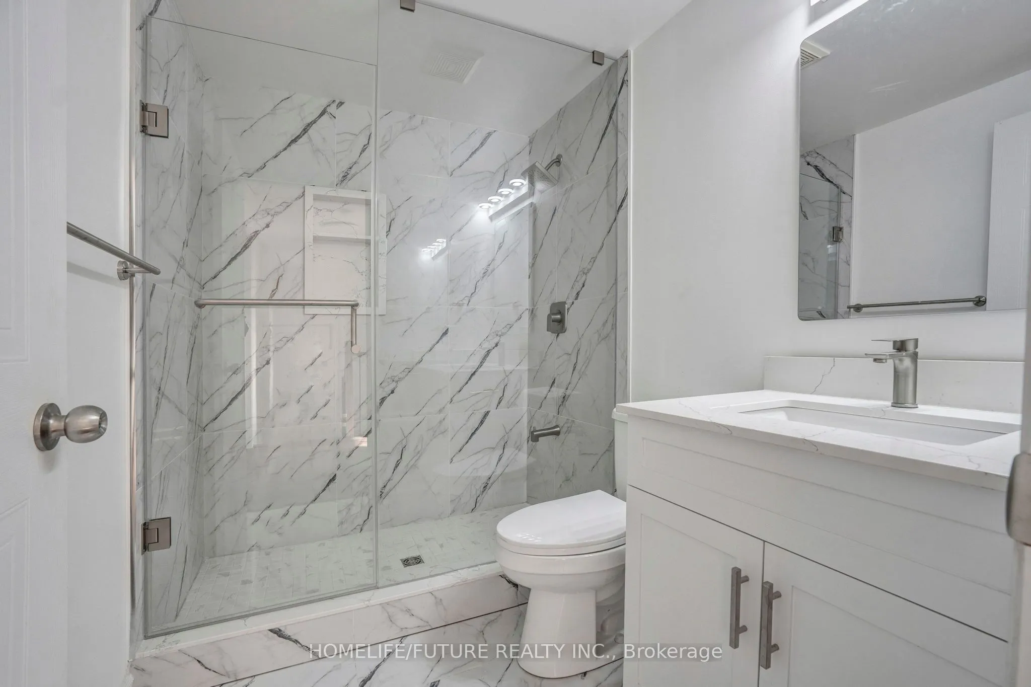 1803 Dalhousie Crescent