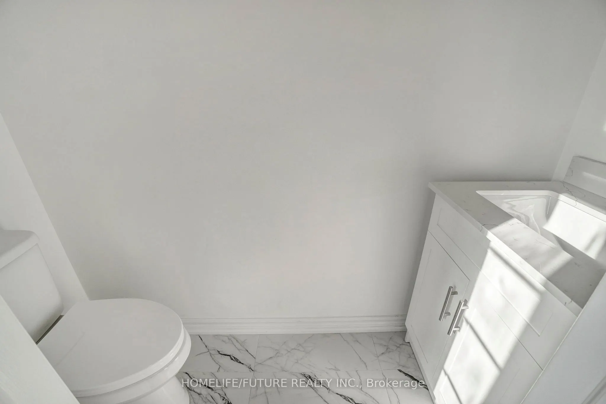 1803 Dalhousie Crescent