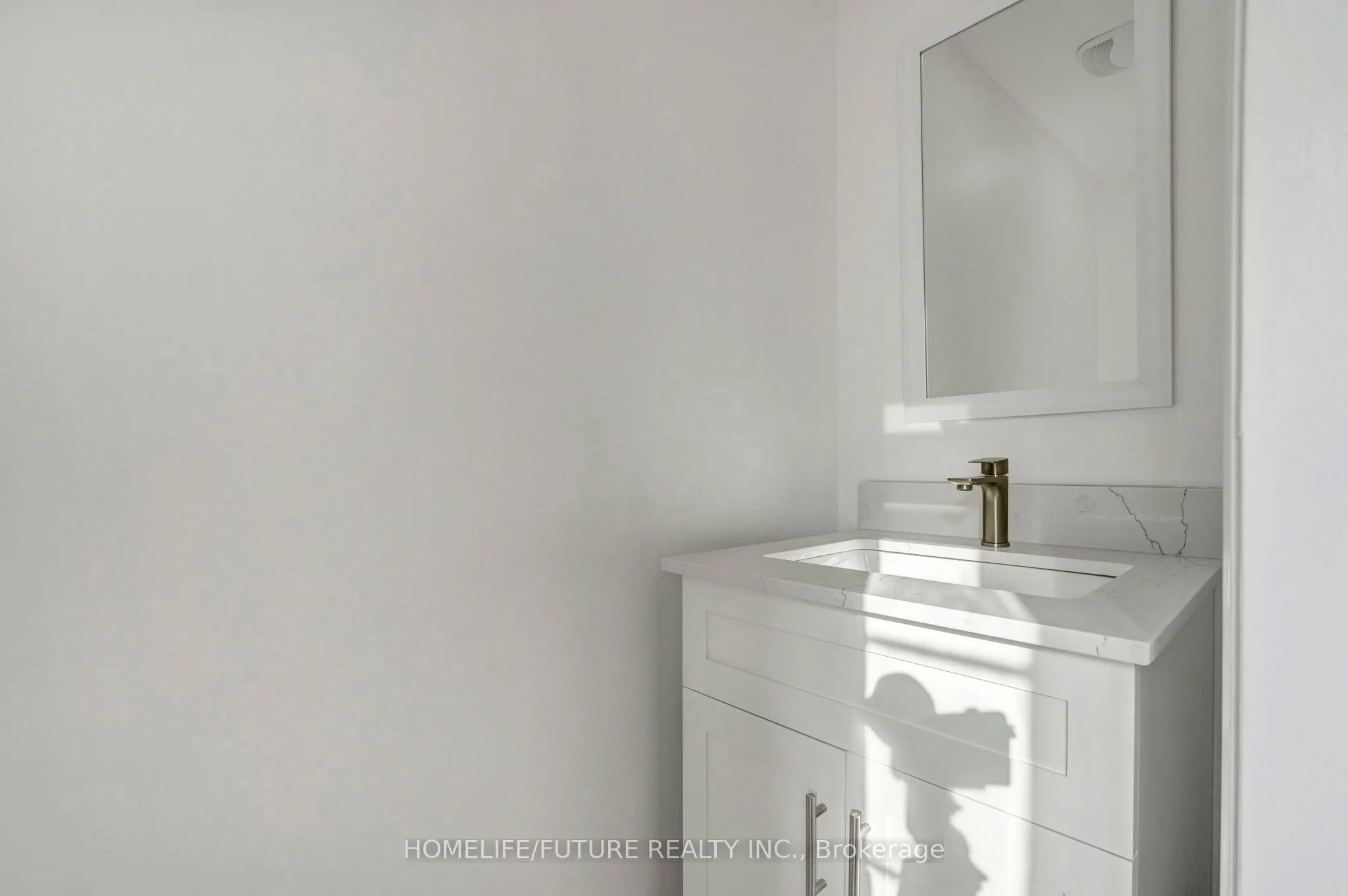 1803 Dalhousie Crescent