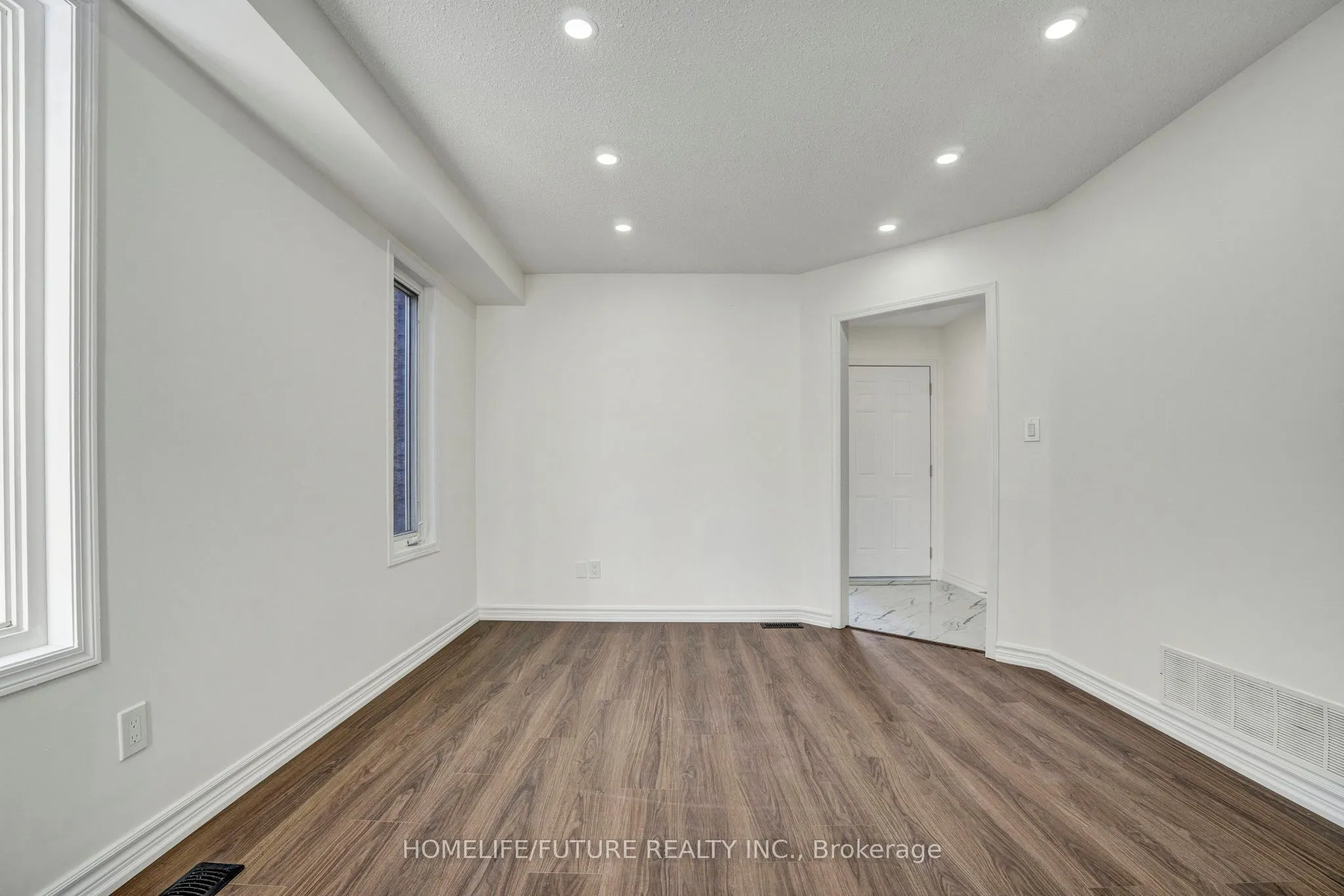 1803 Dalhousie Crescent