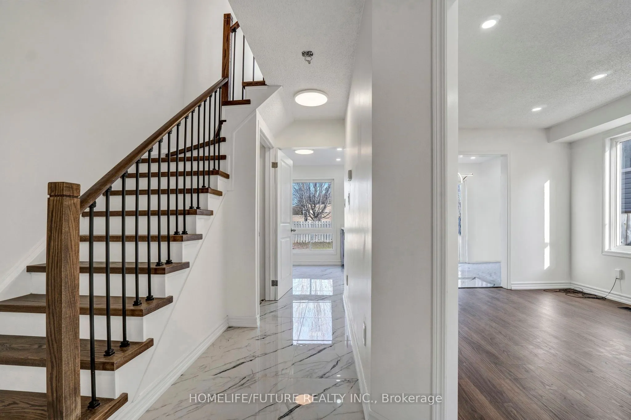 1803 Dalhousie Crescent