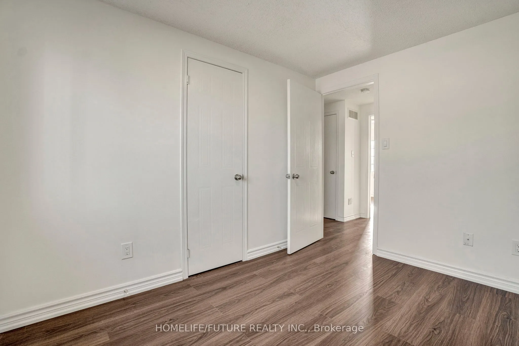1803 Dalhousie Crescent