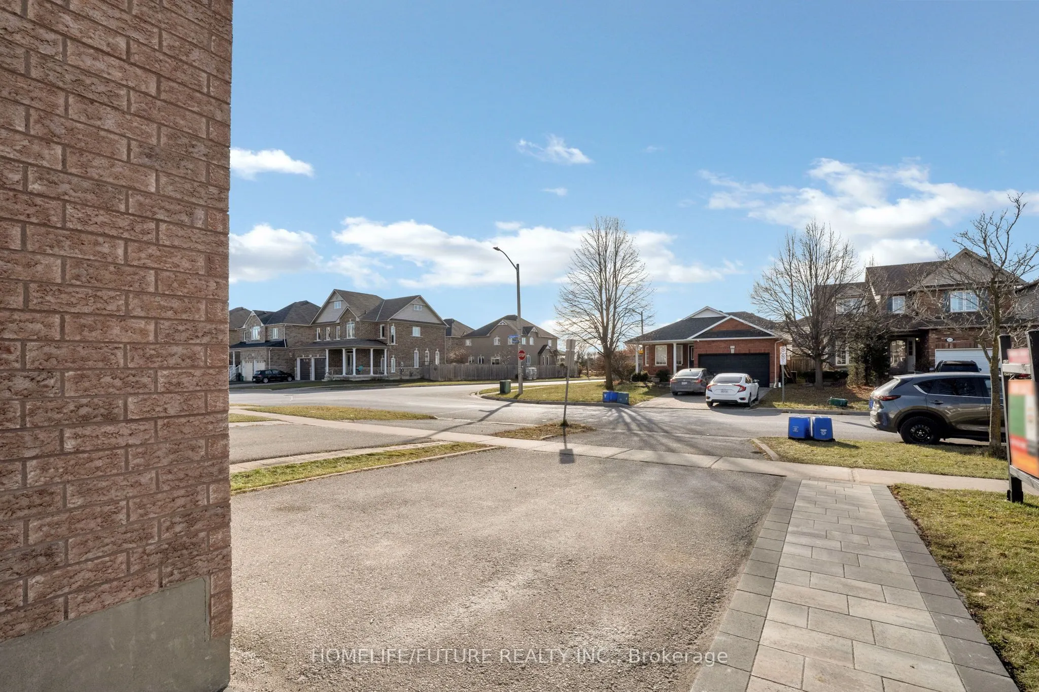 1803 Dalhousie Crescent