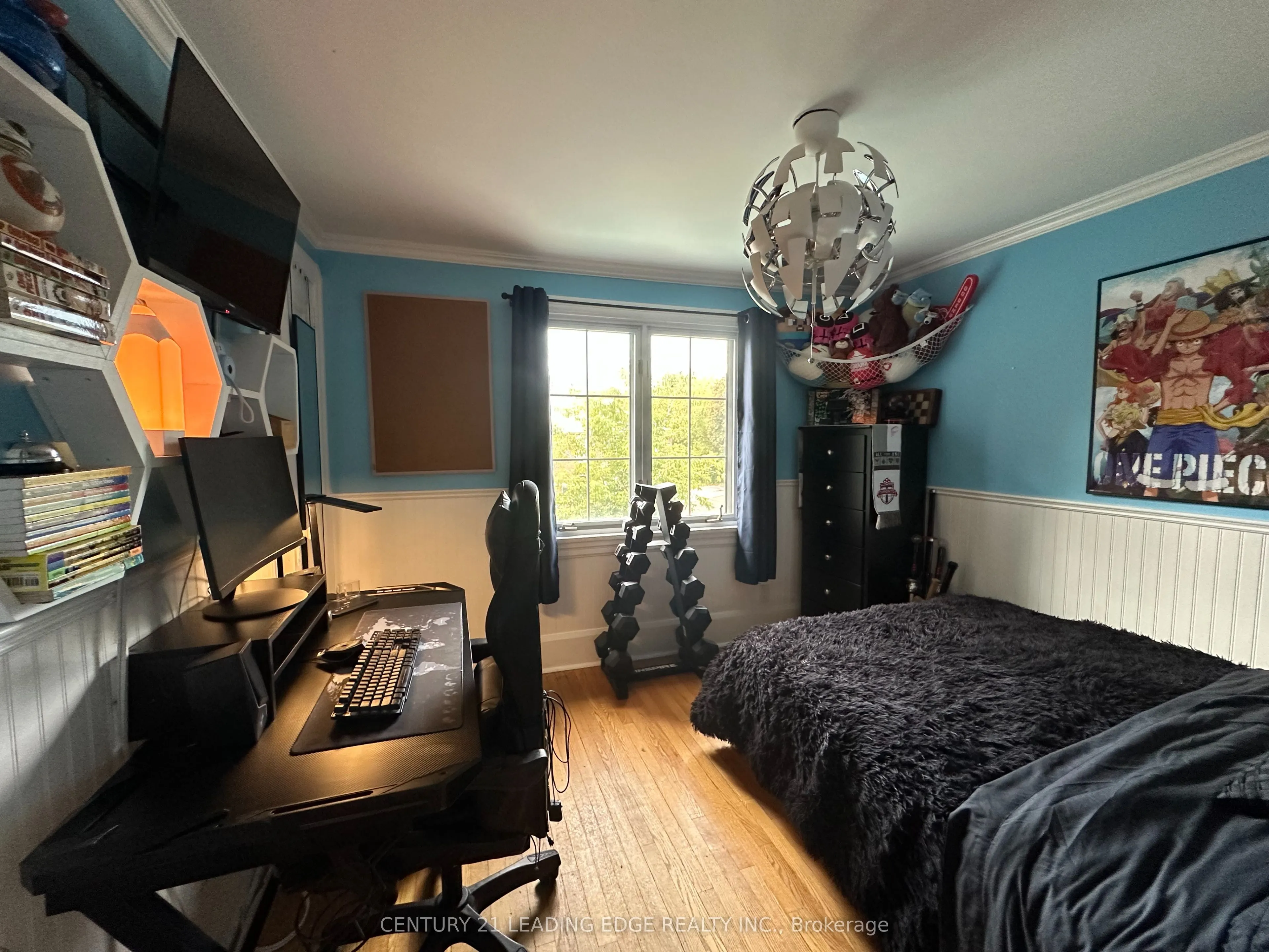 30 Cadillac Avenue N