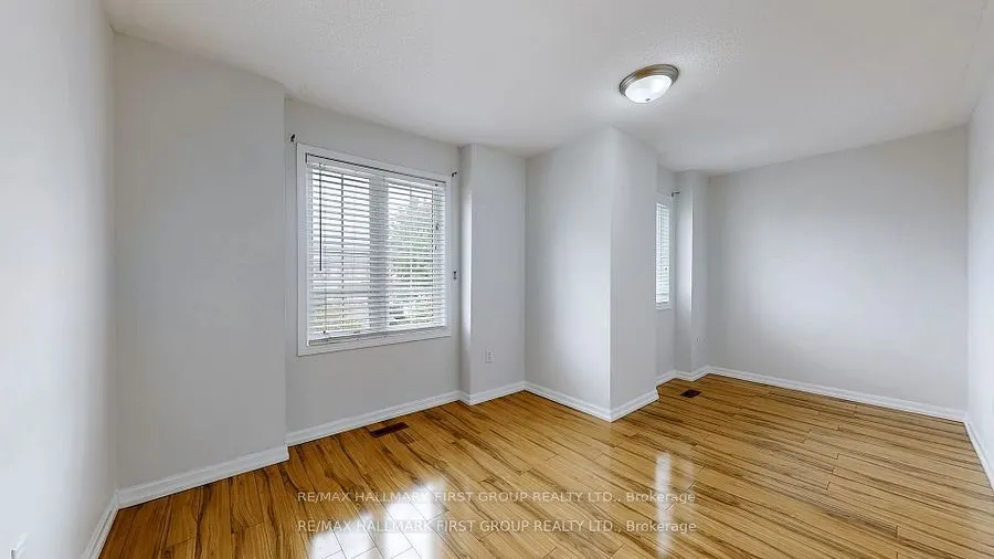 39 ROBIDEAU Place