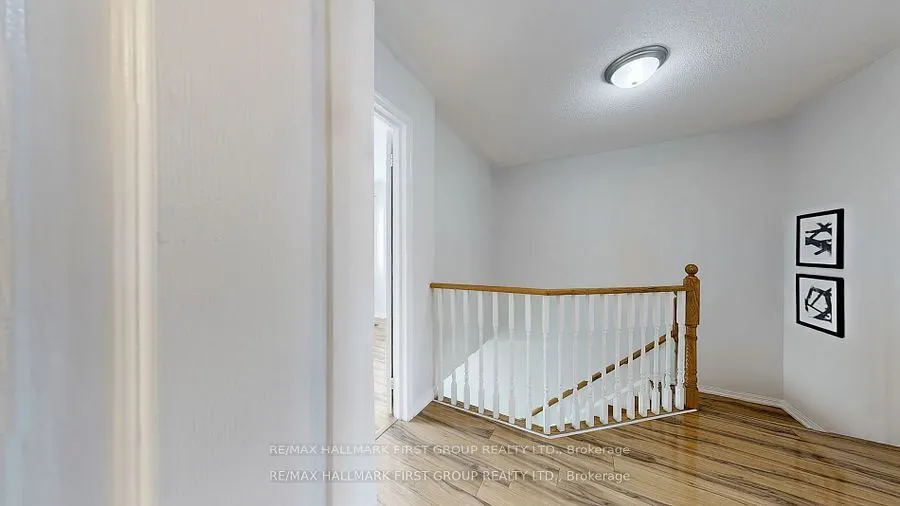 39 ROBIDEAU Place