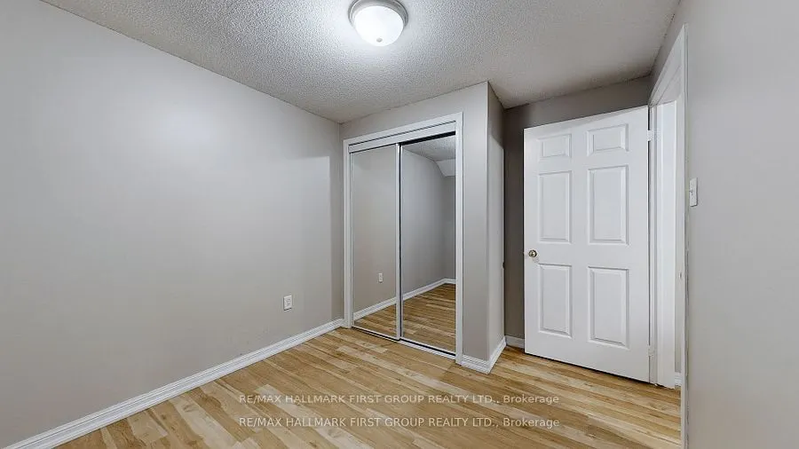 39 ROBIDEAU Place