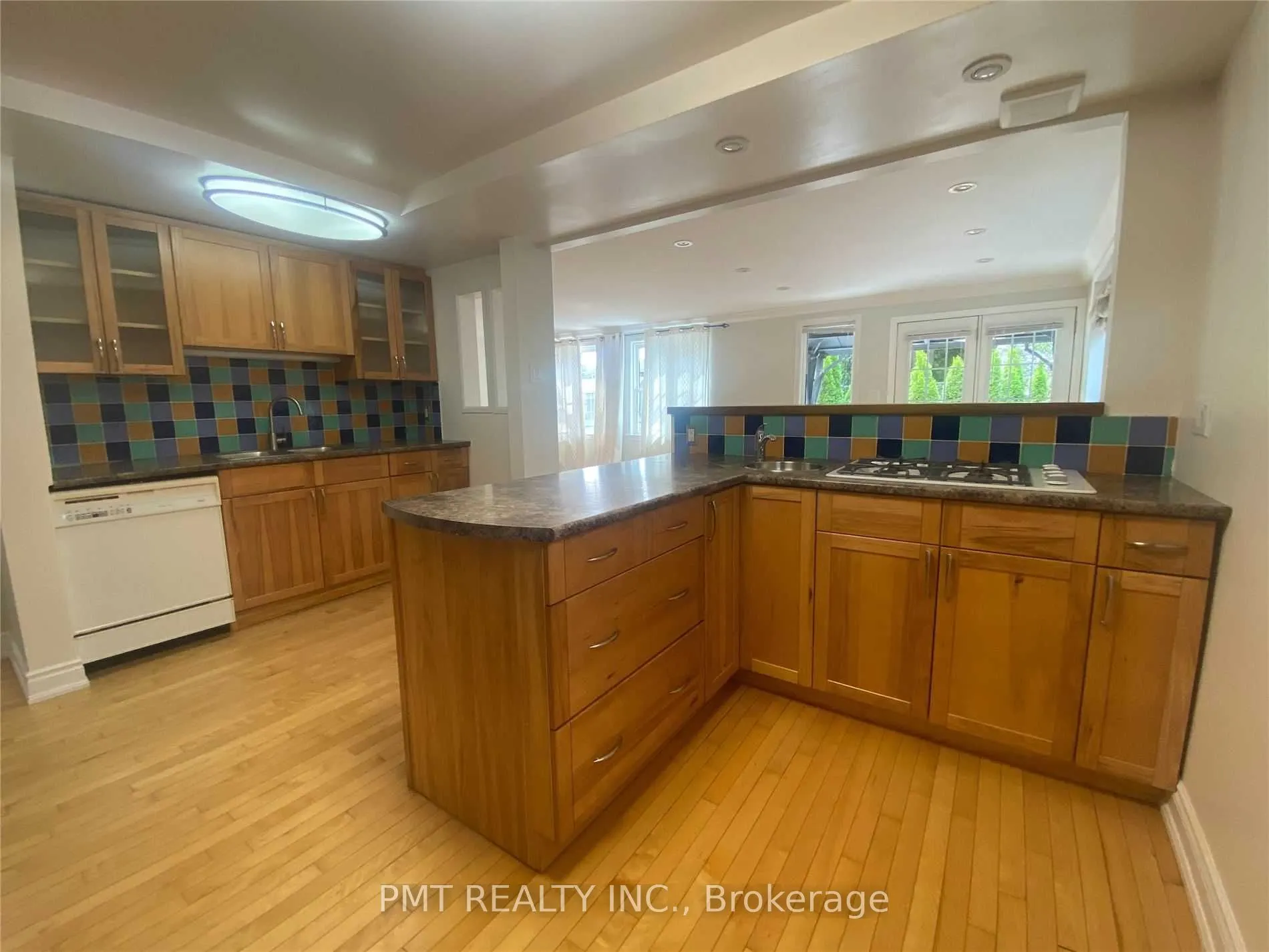 41 Park Street, #Main