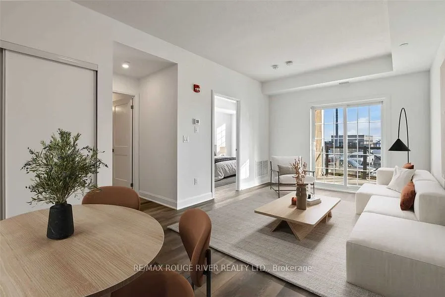 50 Lakebreeze Drive, #117