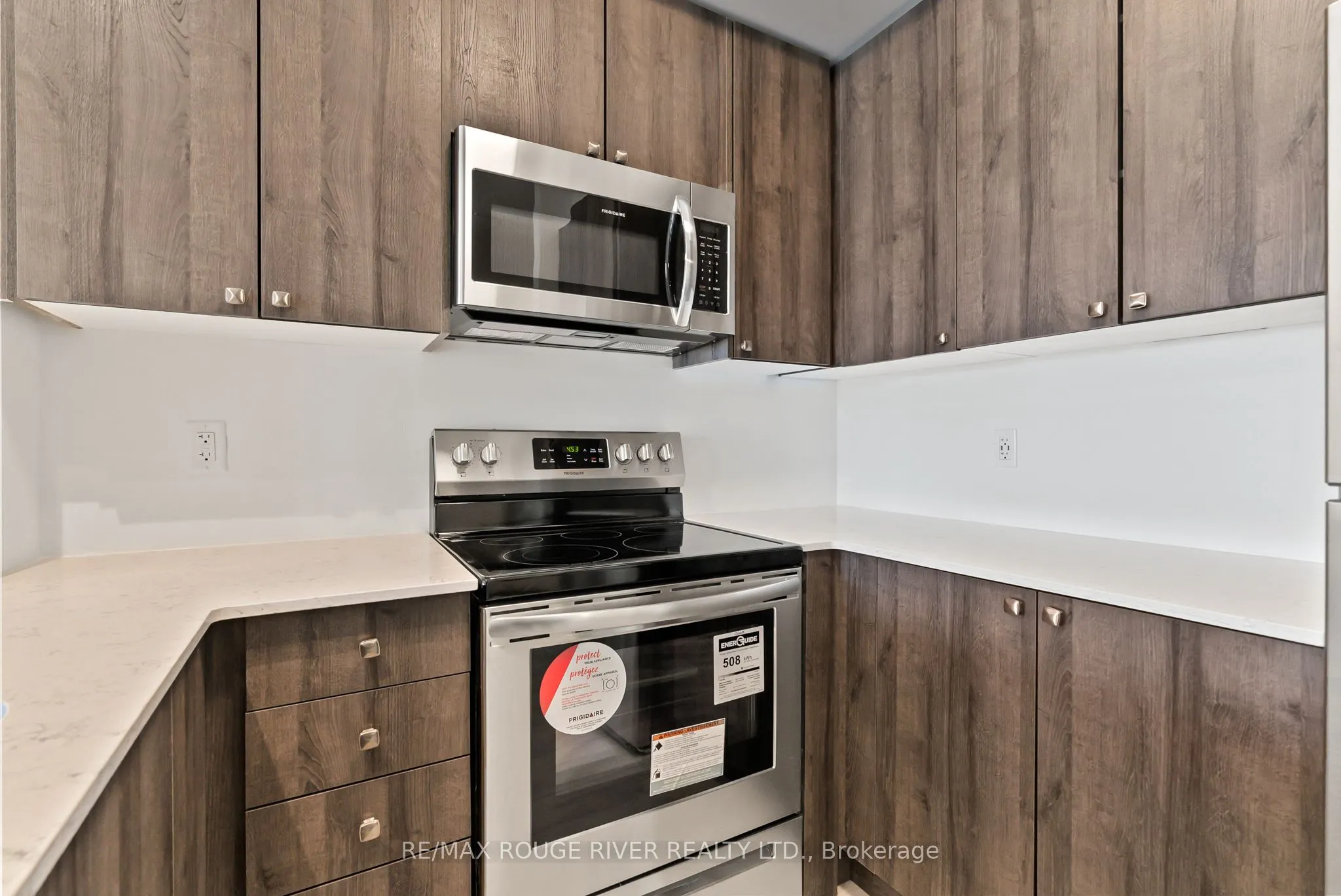 50 Lakebreeze Drive, #117