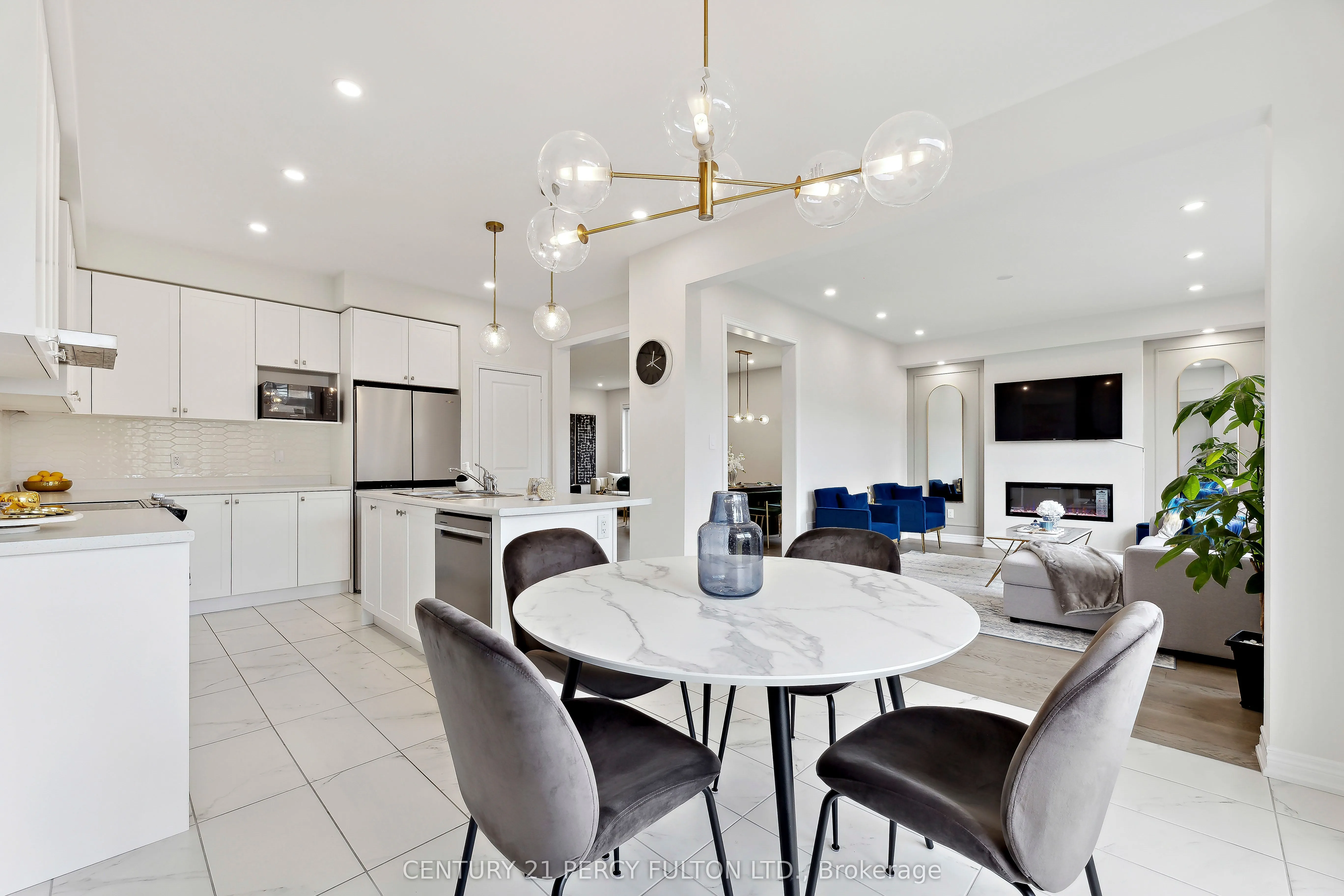 2137 Coppermine Street